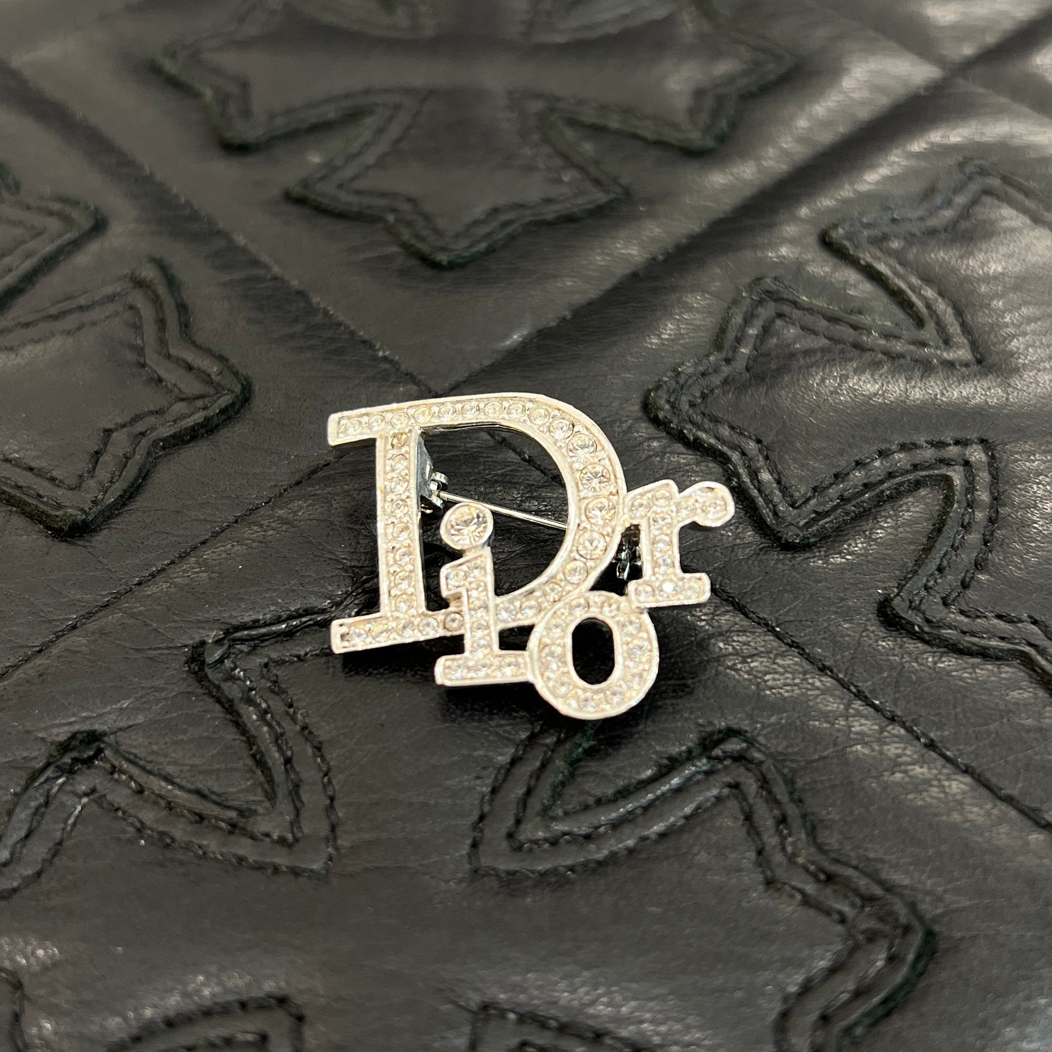 DIOR Christian Dior Rhinestone Logo Brooch ディオール クリスチャンディオール ラインストーン ロゴブローチ