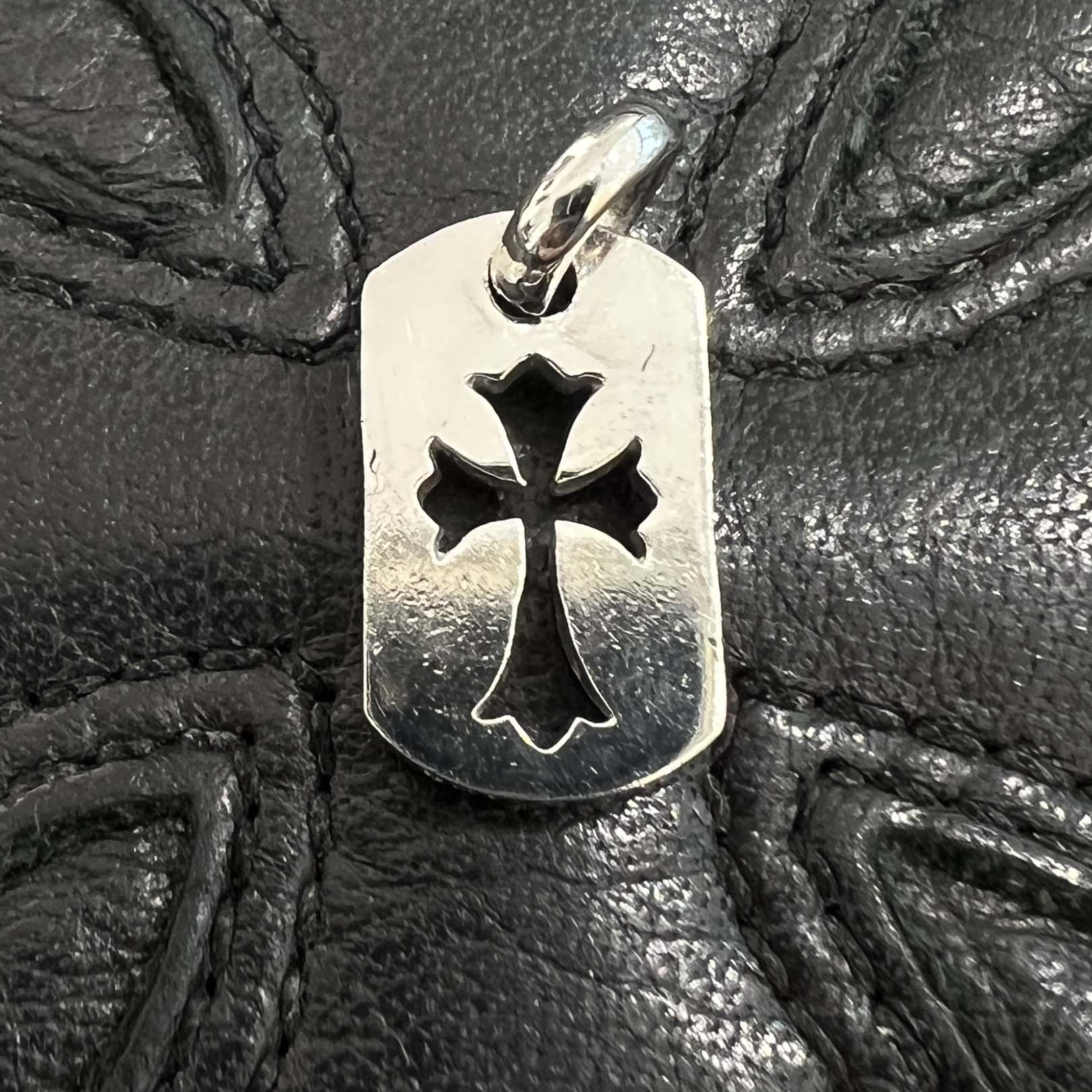 CHROME HEARTS 18K WG Tiny Cut Out Cross Dock Tag Pendant Charm Pave Diamond クロムハーツ 18K ホワイトゴールド タイニー カットアウトクロス ドッグタグ ペンダントチャーム パヴェダイヤモンド