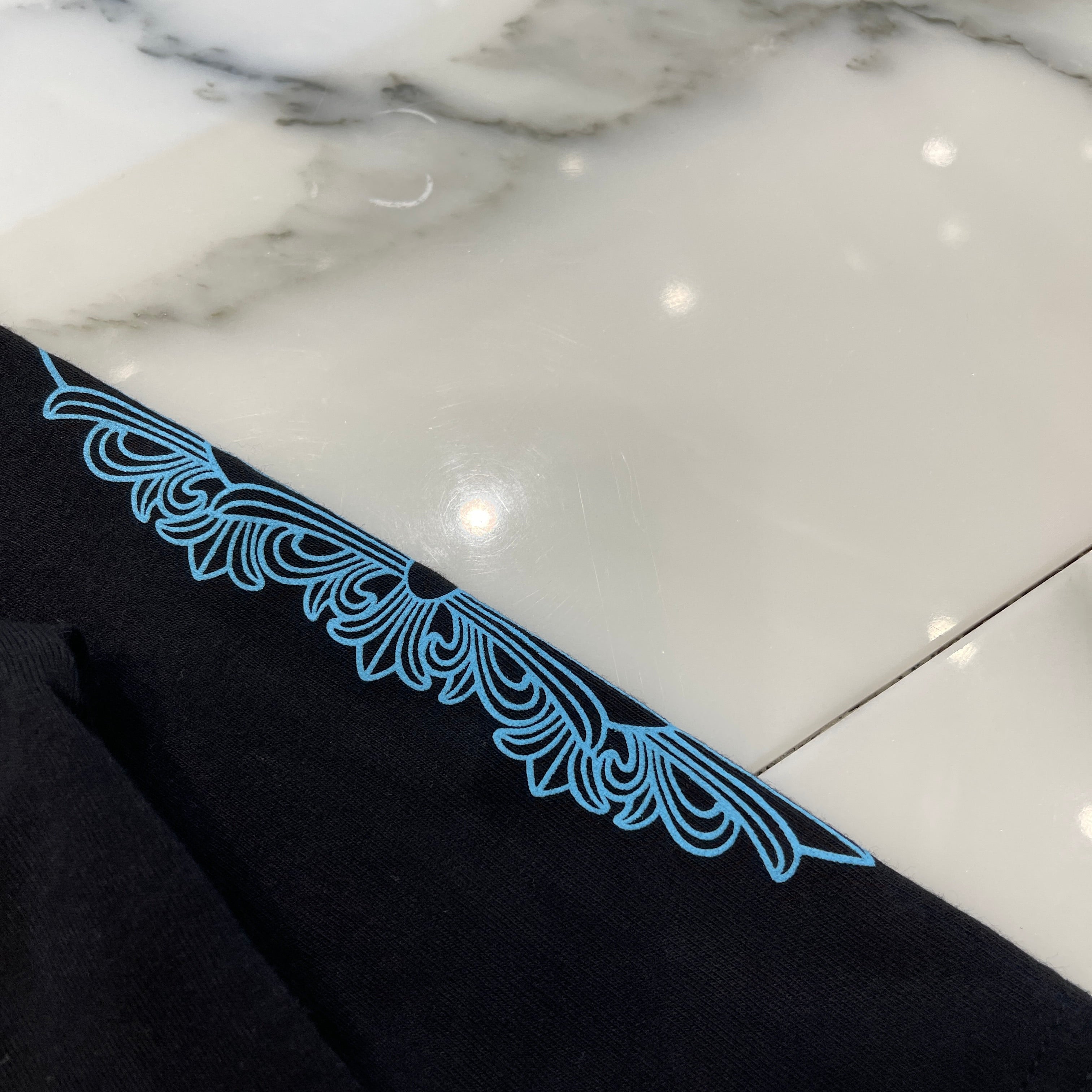 CHROME HEARTS Floral Cross Back Scroll Label Baby Long Sleeve Tee Size 6M（52/40）クロムハーツ フローラルクロス バックスクロールラベル ベビー ロングスリーブTシャツ サイズ6マンス（52/40）