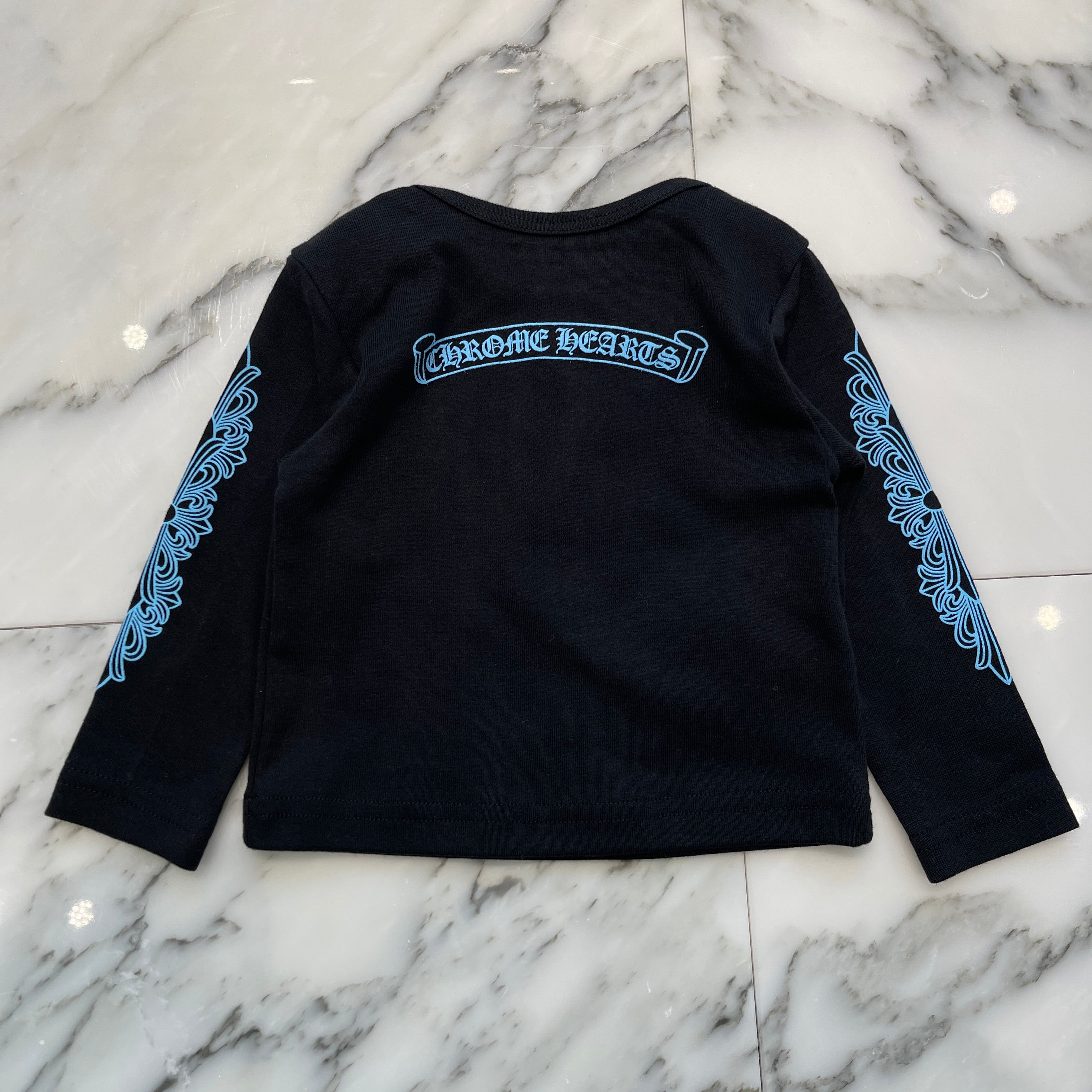 CHROME HEARTS Floral Cross Back Scroll Label Baby Long Sleeve Tee Size 6M（52/40）クロムハーツ フローラルクロス バックスクロールラベル ベビー ロングスリーブTシャツ サイズ6マンス（52/40）