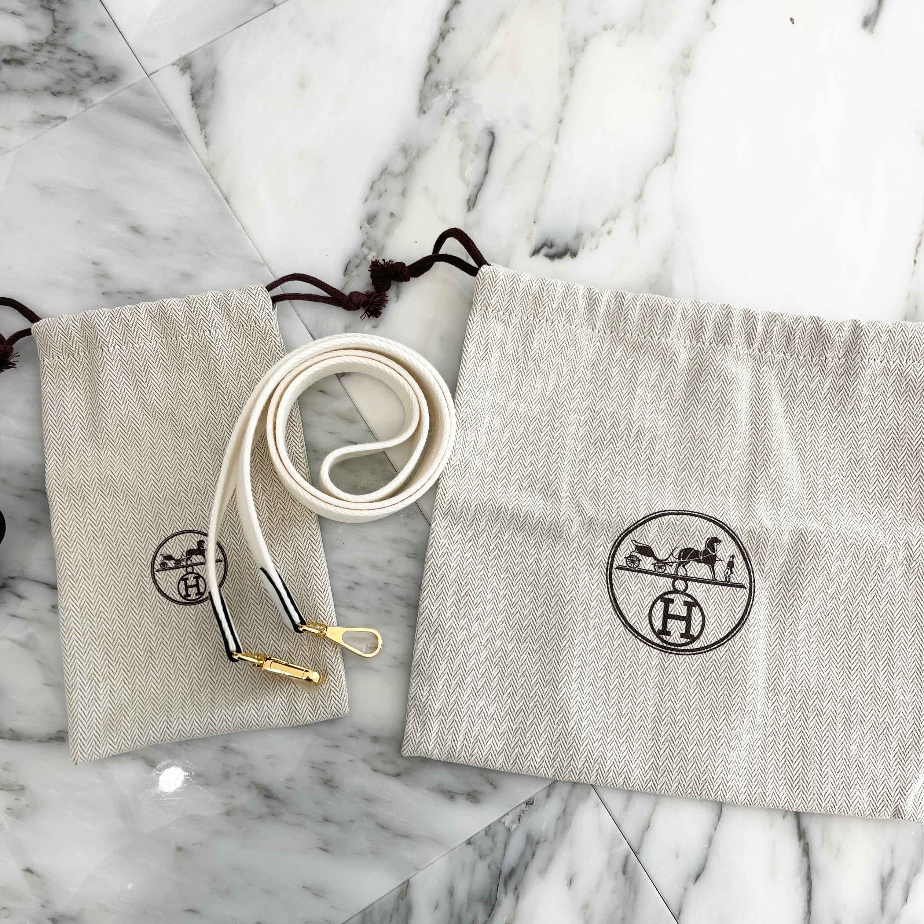 HERMES Evelyne TPM "Blue Pail" W刻印 エルメス エブリン TPM "ブルーペール" レザーショルダーバッグ