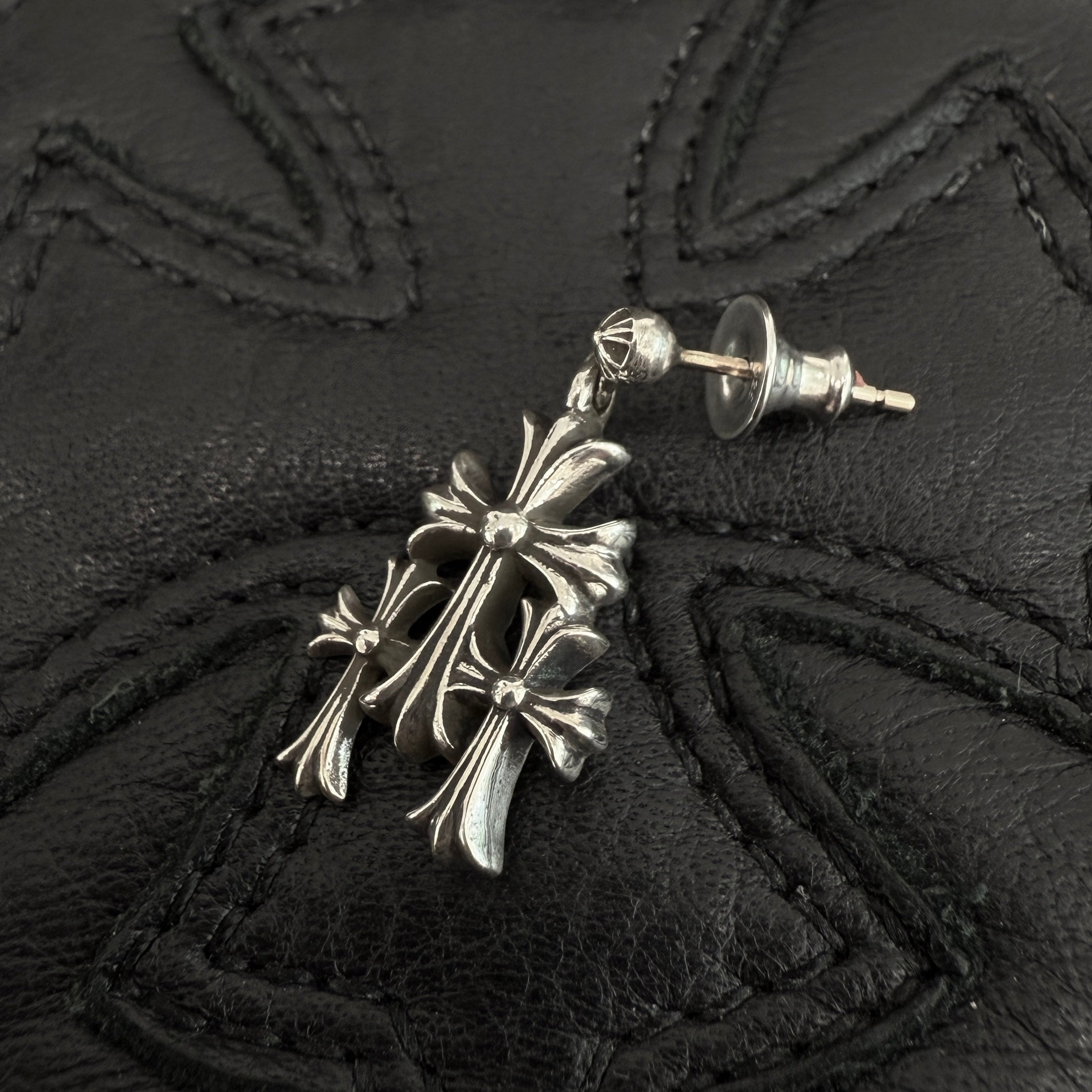 CHROME HEARTS 3 Cemetery Cross Earring クロムハーツ 3セメタリークロス イヤリング ピアス