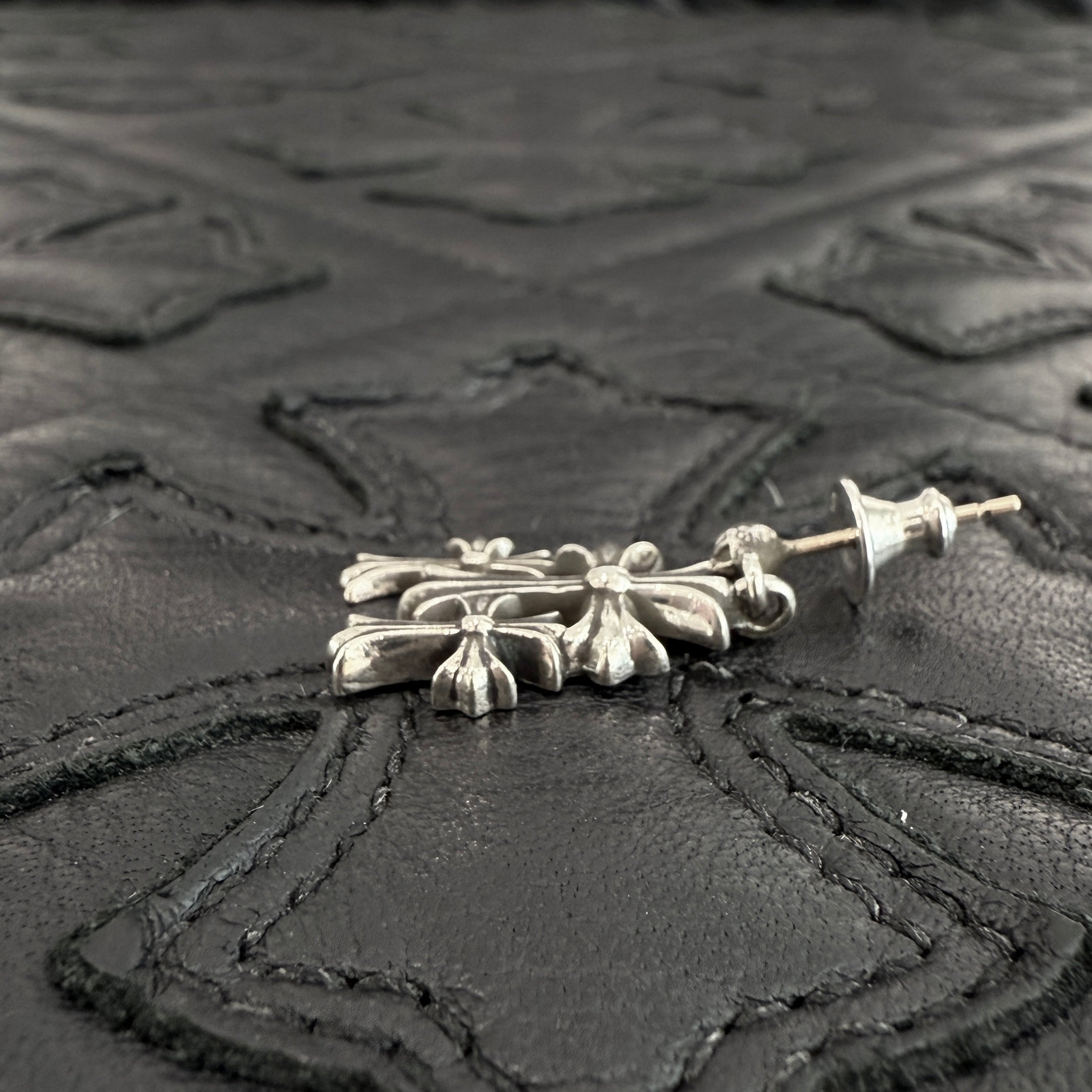 CHROME HEARTS 3 Cemetery Cross Earring クロムハーツ 3セメタリークロス イヤリング ピアス