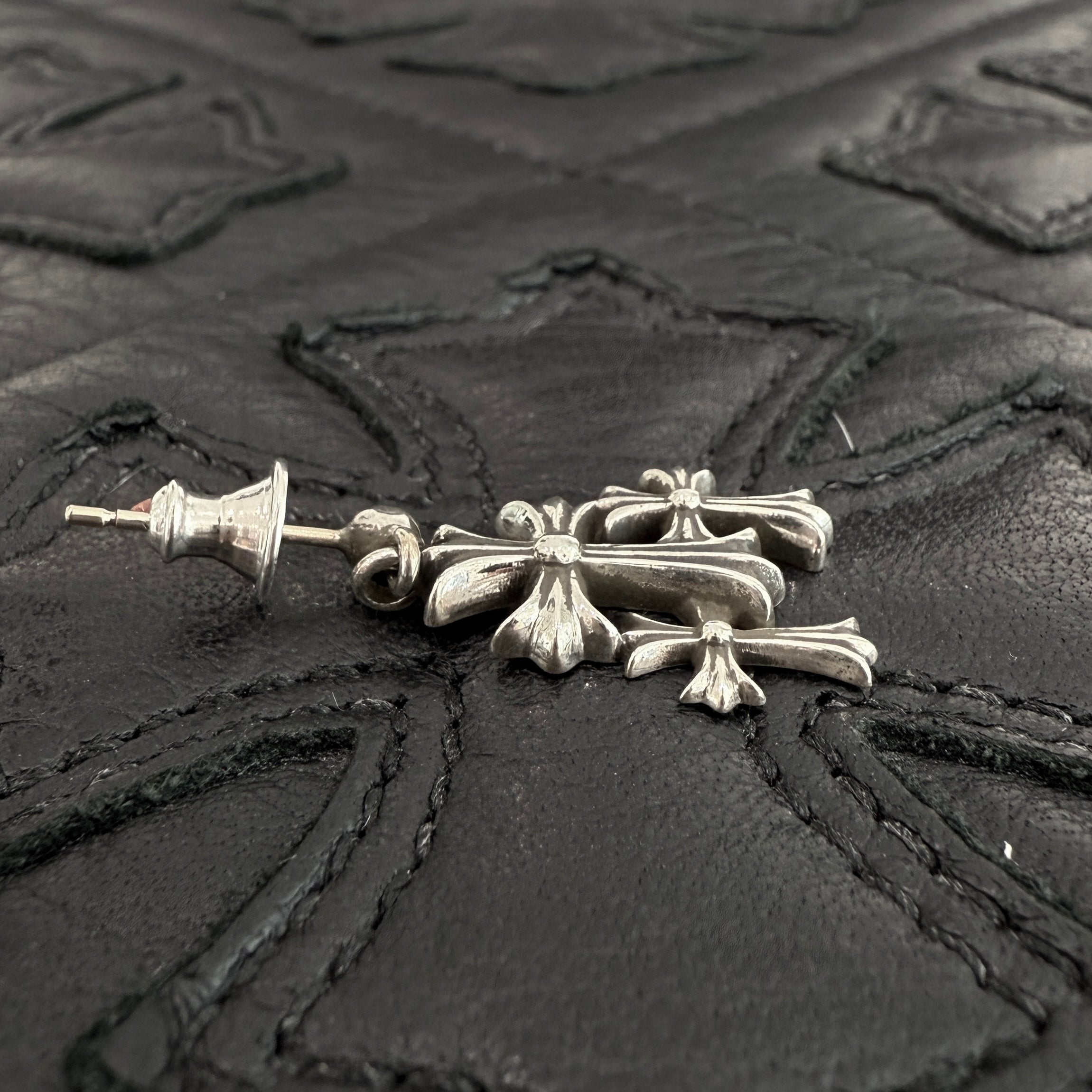 CHROME HEARTS 3 Cemetery Cross Earring クロムハーツ 3セメタリークロス イヤリング ピアス