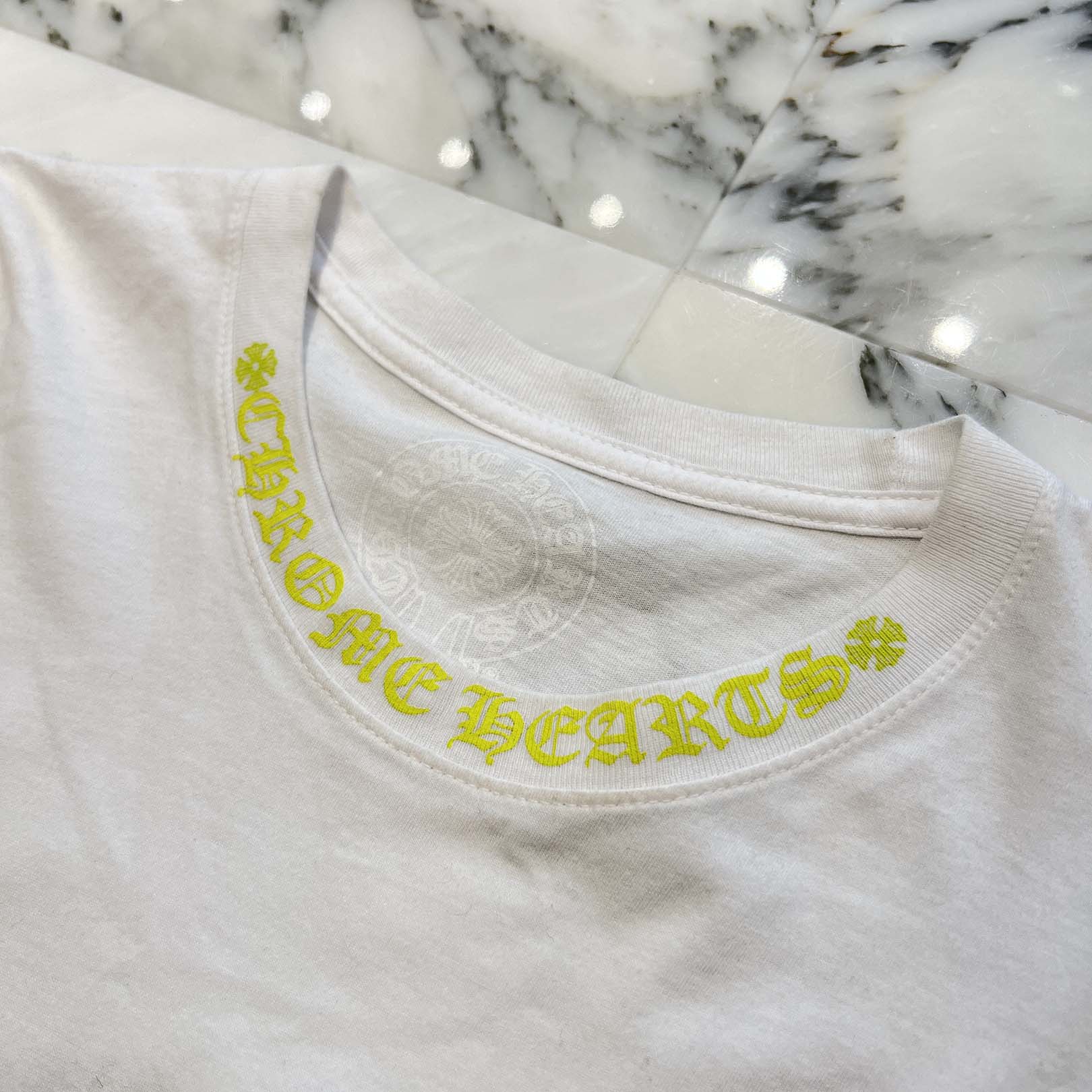 CHROME HEARTS Old English Neck Logo Neon Yellow Long Sleeve Tee Size L クロムハーツ オールドイングリッシュネックロゴネオンイエローロングスリーブTシャツ サイズL