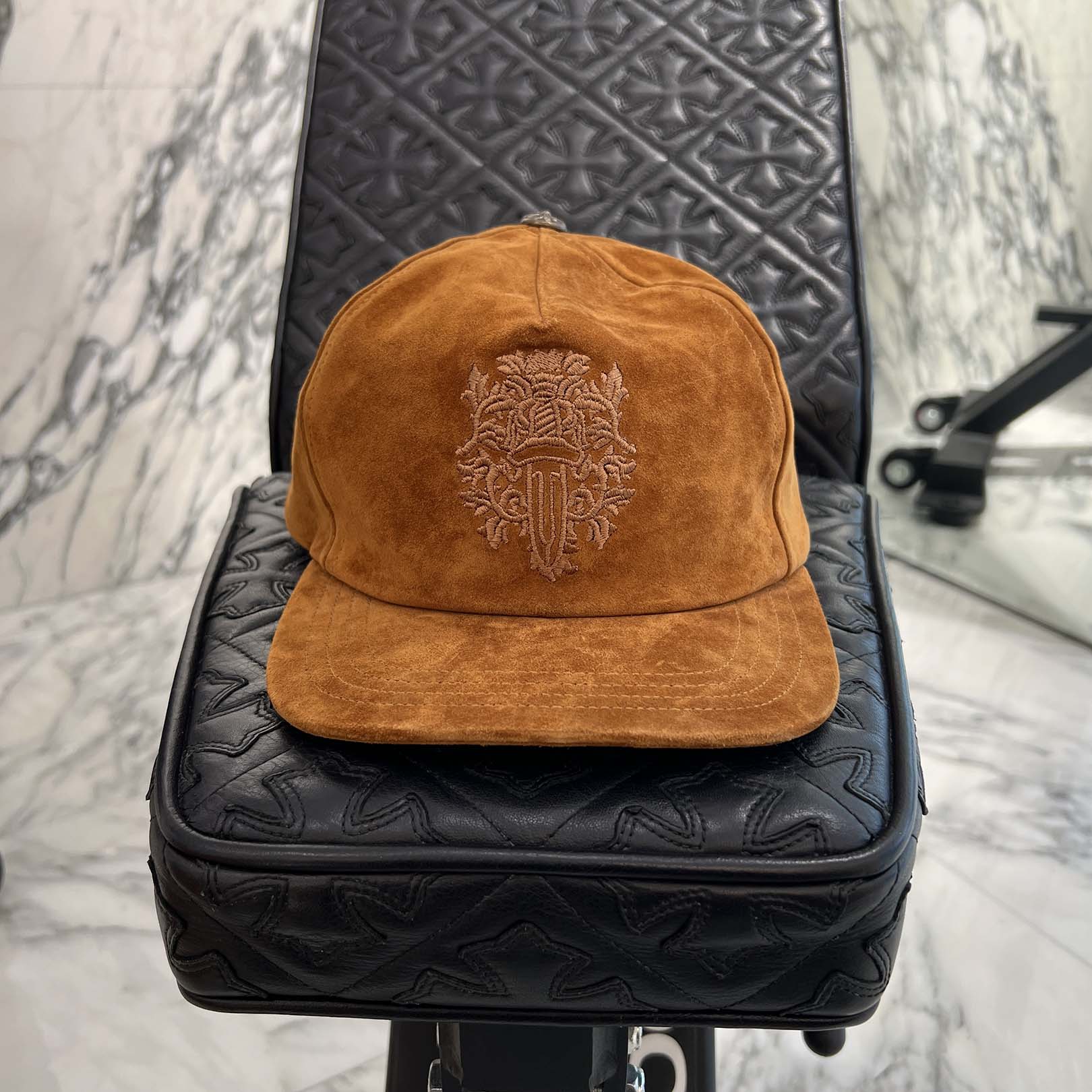 CHROME HEARTS ダガーキャップ CHROME HEARTS Dagger Suede Trucker Cap Size ONE SIZE（53-60