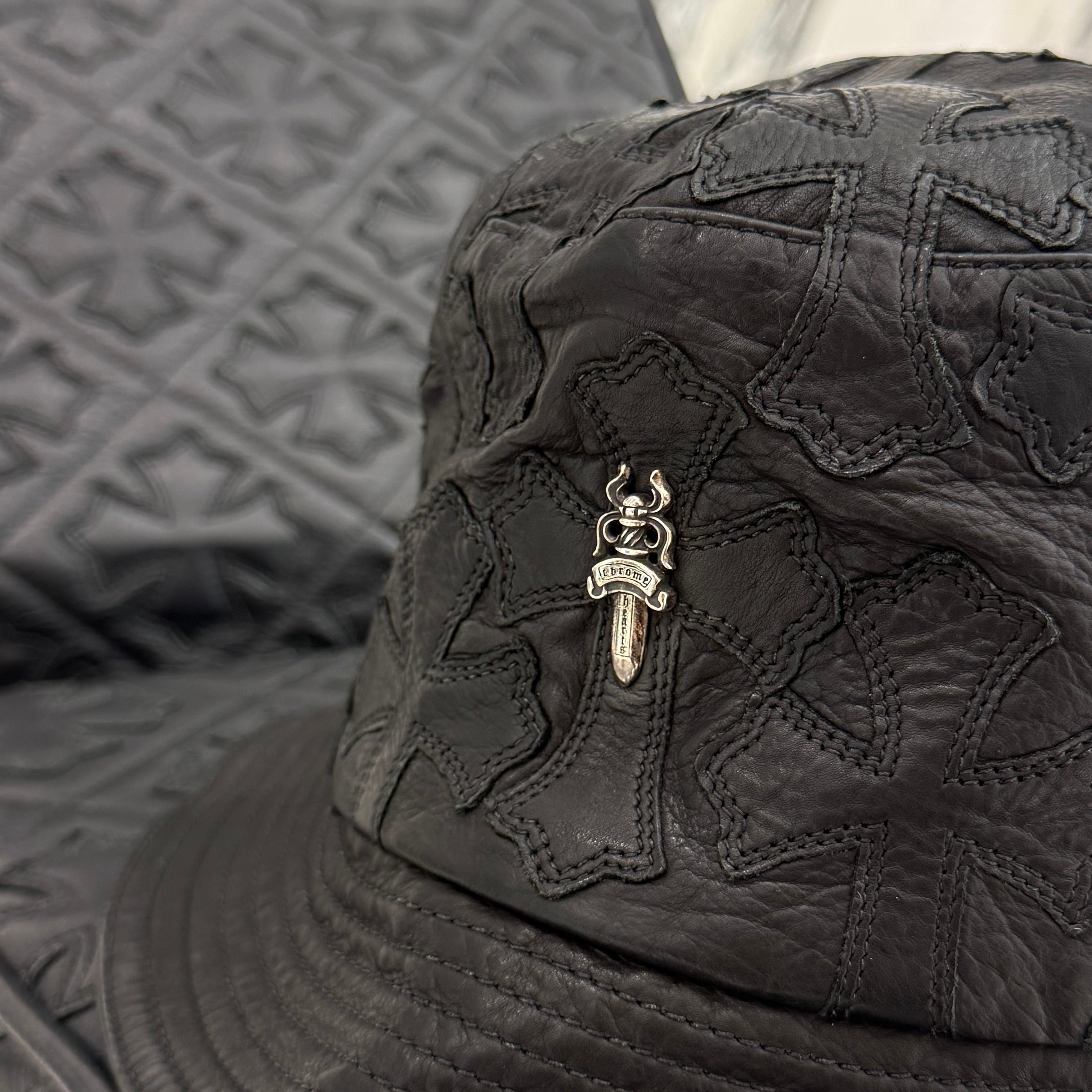 CHROME HEARTS Dagger Cross Leather Patch Leather Bucket Hat Size M(58.5cm) クロムハーツ ダガー クロスレザーパッチ レザーバケットハット サイズM(58.5cm)