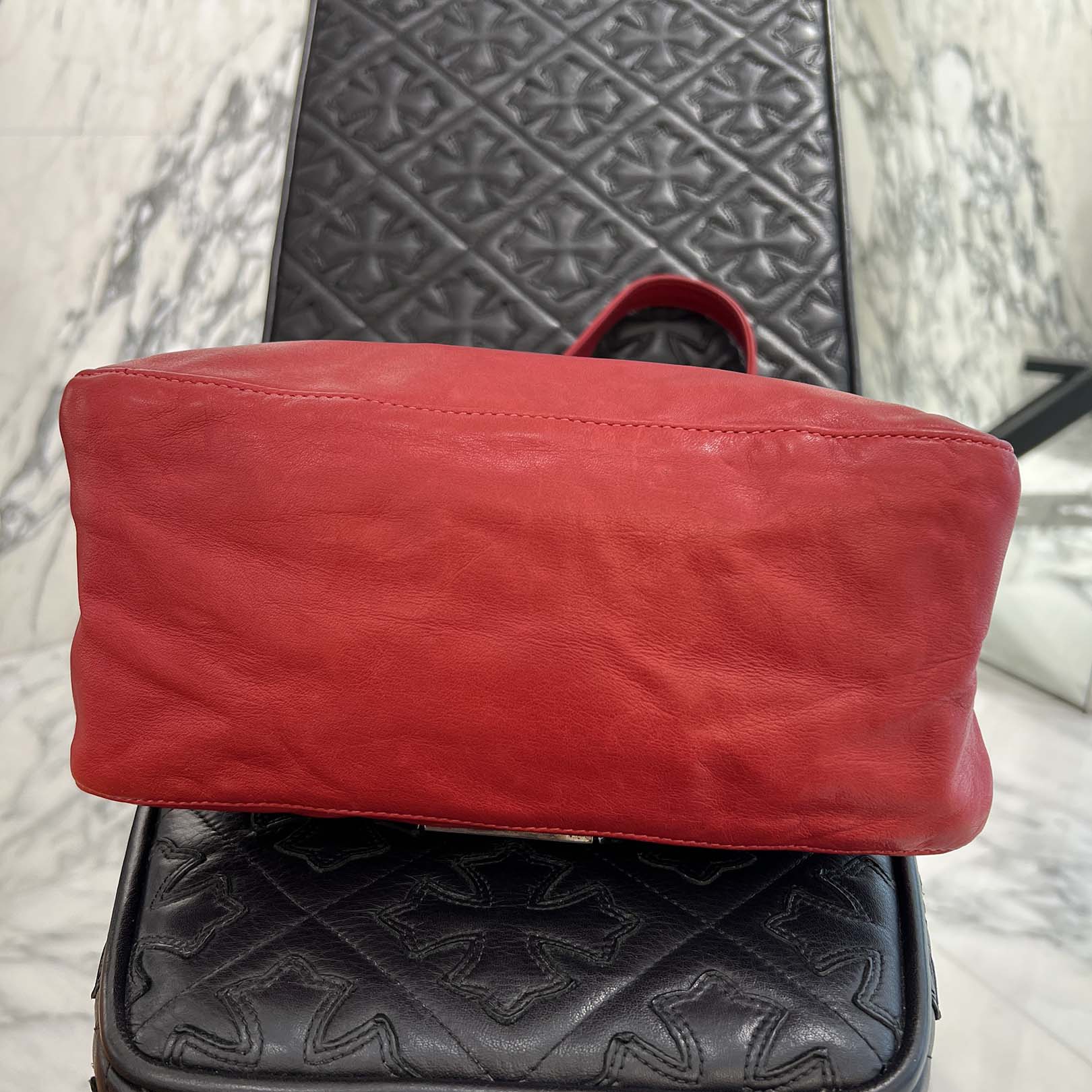 Chrome Hearts バック \"Red CHROME HEARTS Large Cross Rivet Leather Flap Bags クロムハーツ