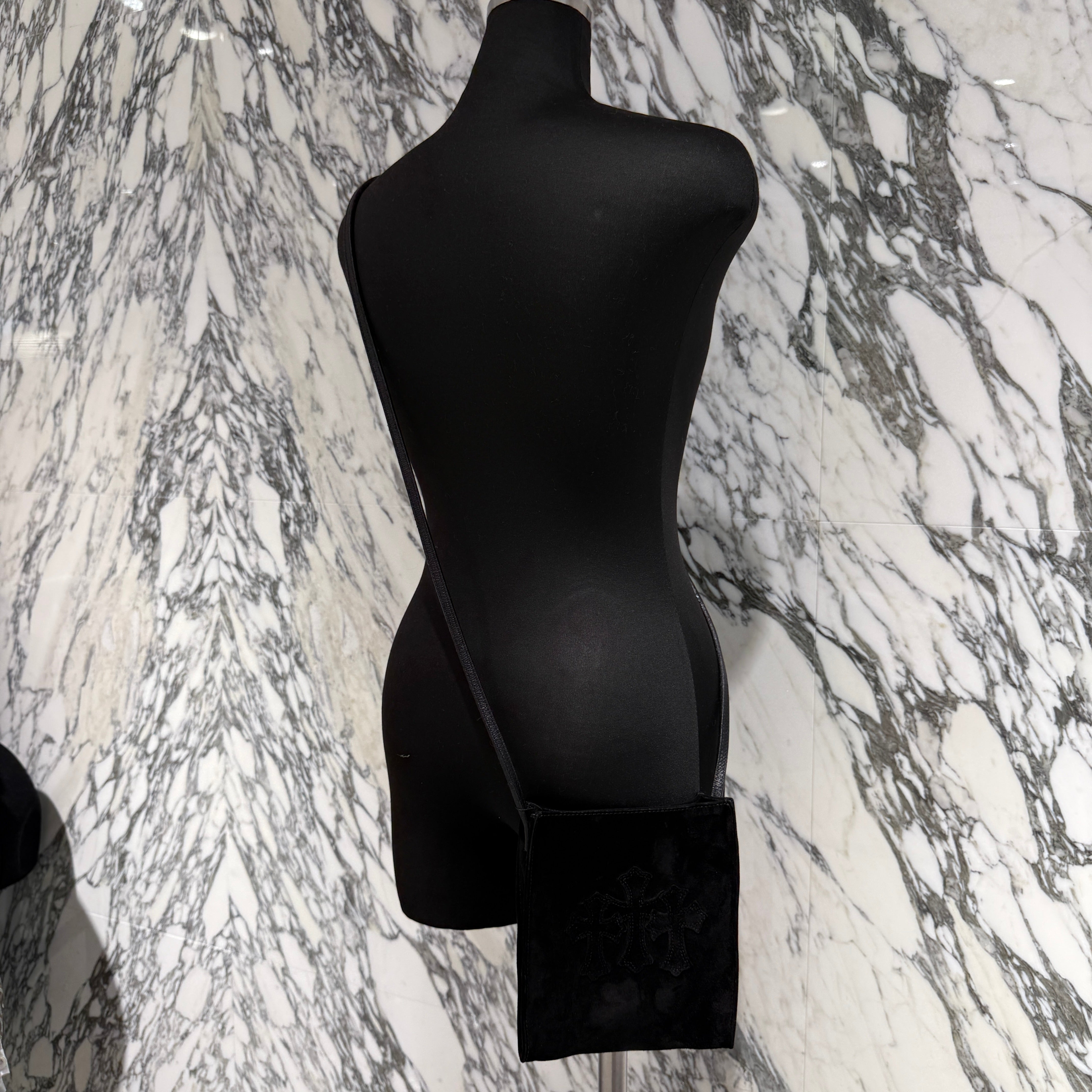 CHROME HEARTS Suede Leather Square Pocket 3 Cemetery Cross Leather Patch Shoulder Bag クロムハーツ スエードレザー スクエアポケット 3セメタリークロス レザーパッチ ショルダーバッグ