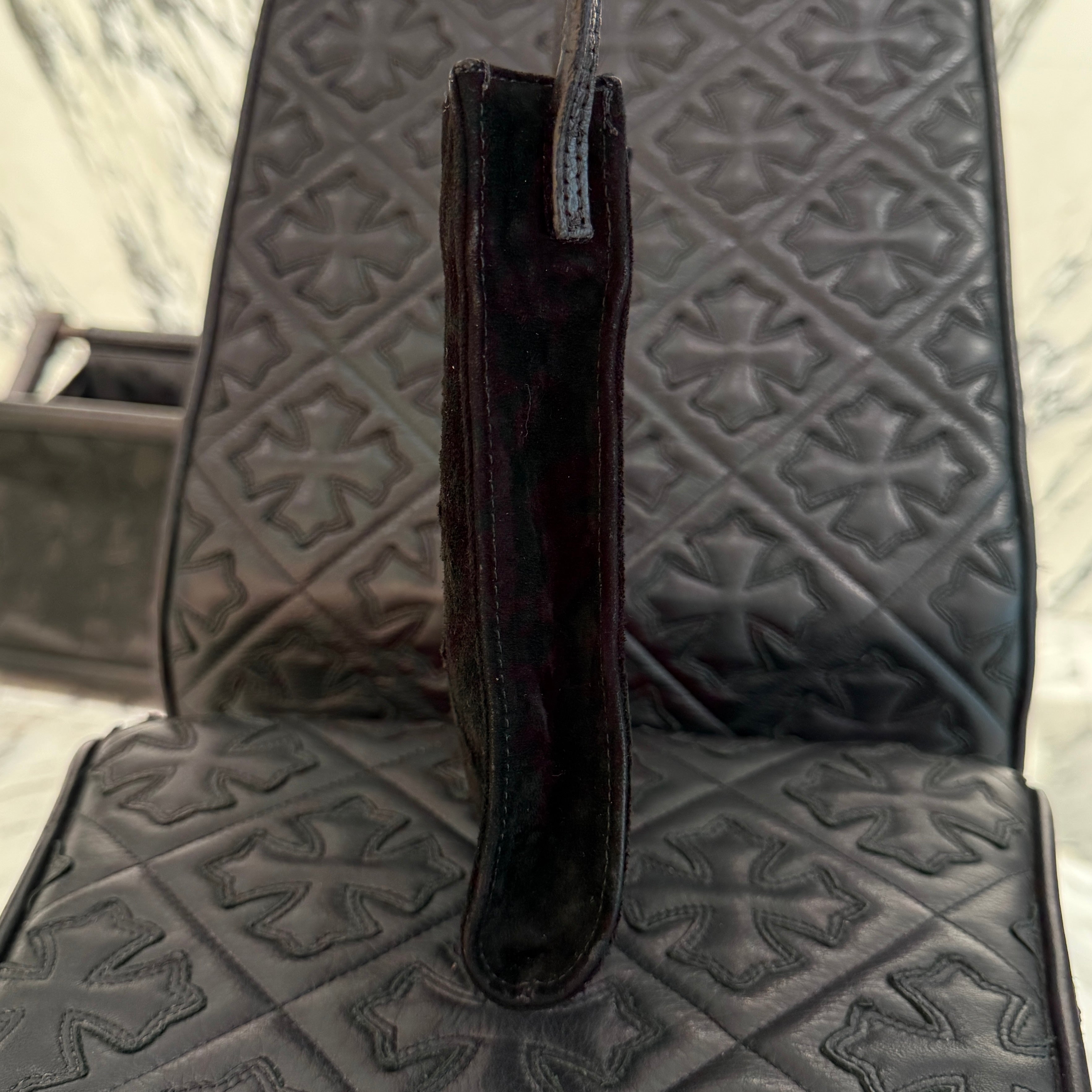 CHROME HEARTS Suede Leather Square Pocket 3 Cemetery Cross Leather Patch Shoulder Bag クロムハーツ スエードレザー スクエアポケット 3セメタリークロス レザーパッチ ショルダーバッグ