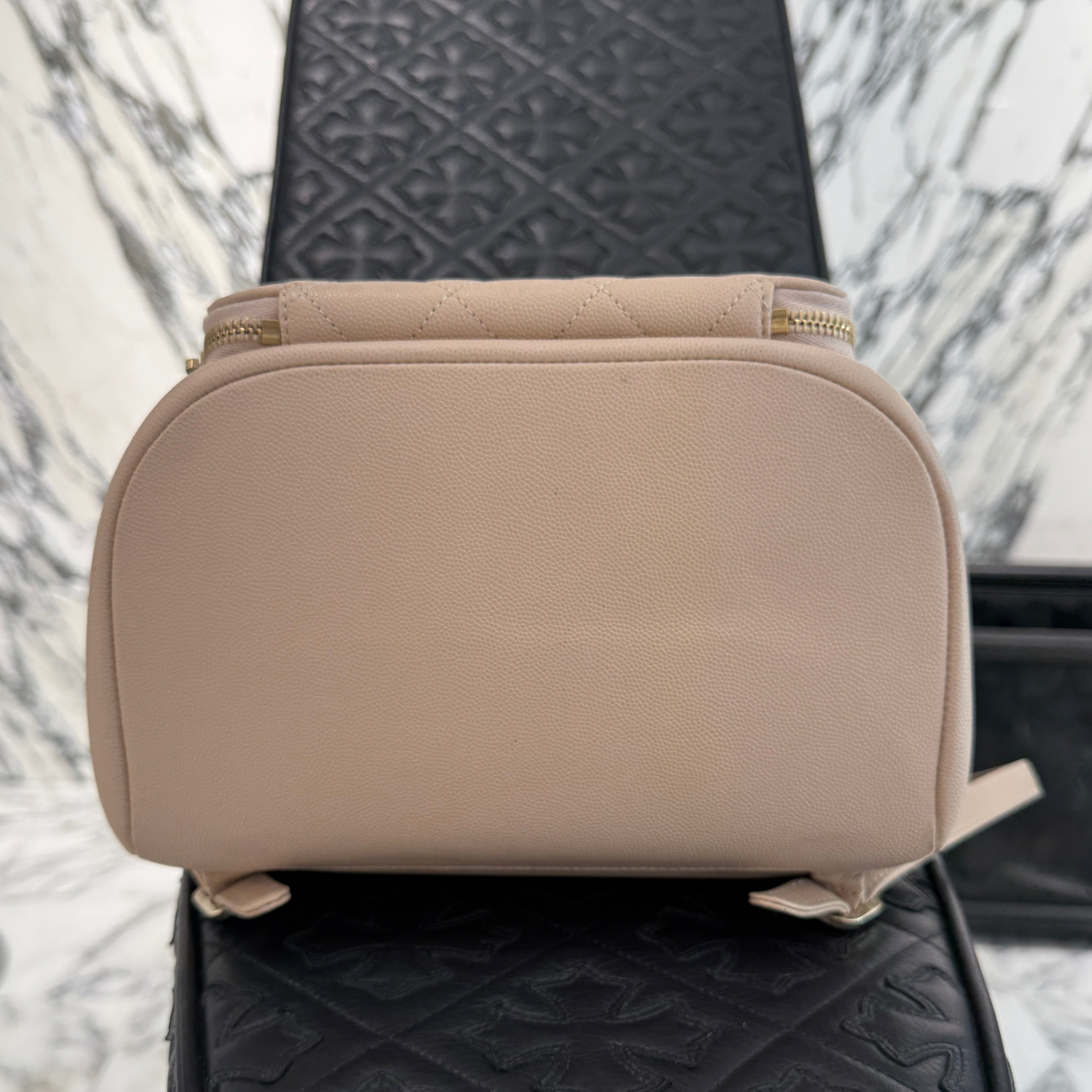 CHANEL 2019 Cruise Business Affinity Caviar Skin Backpack シャネル