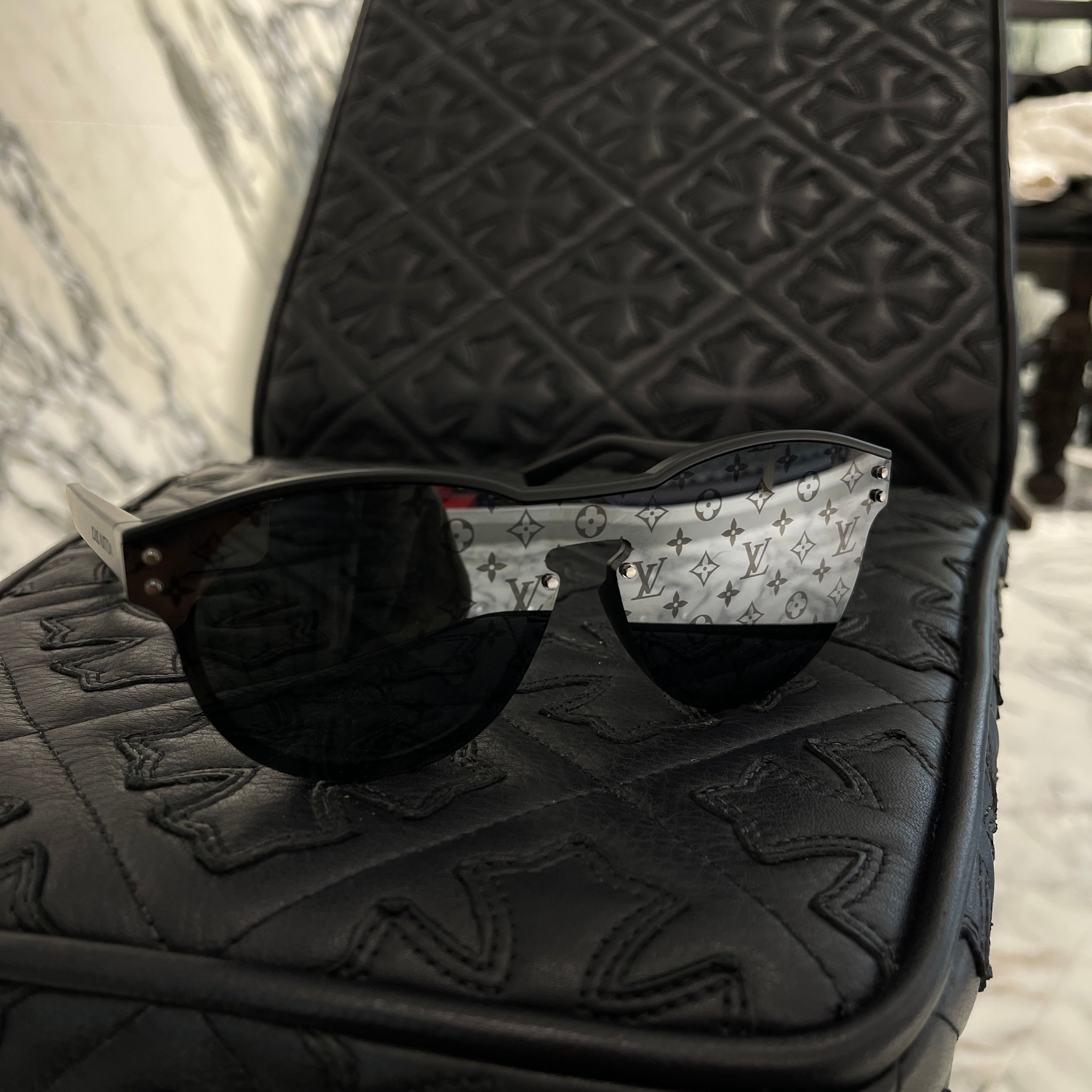 新品 ルイヴィトン LVワイメア サングラス ブラック モノグラム Z1333E LV Waimea L Sunglasses S00 - Men - Accessories | LOUIS VUITTON ®