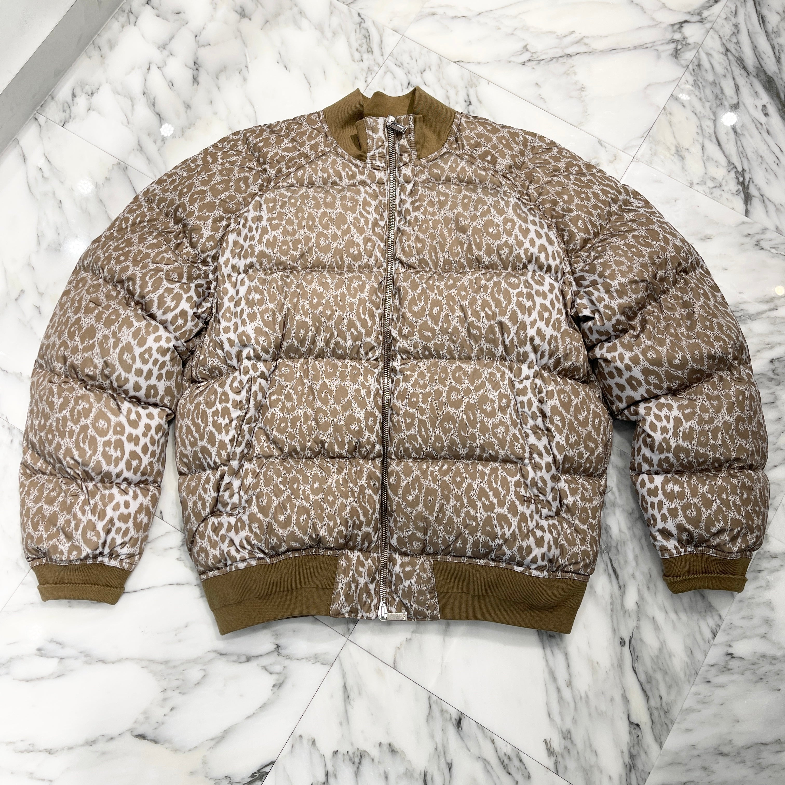 DIOR 2021AW Leopard Down Jacket 213C411A5492 Size 52 ディオール レオパード ダウンジャケット サイズ52