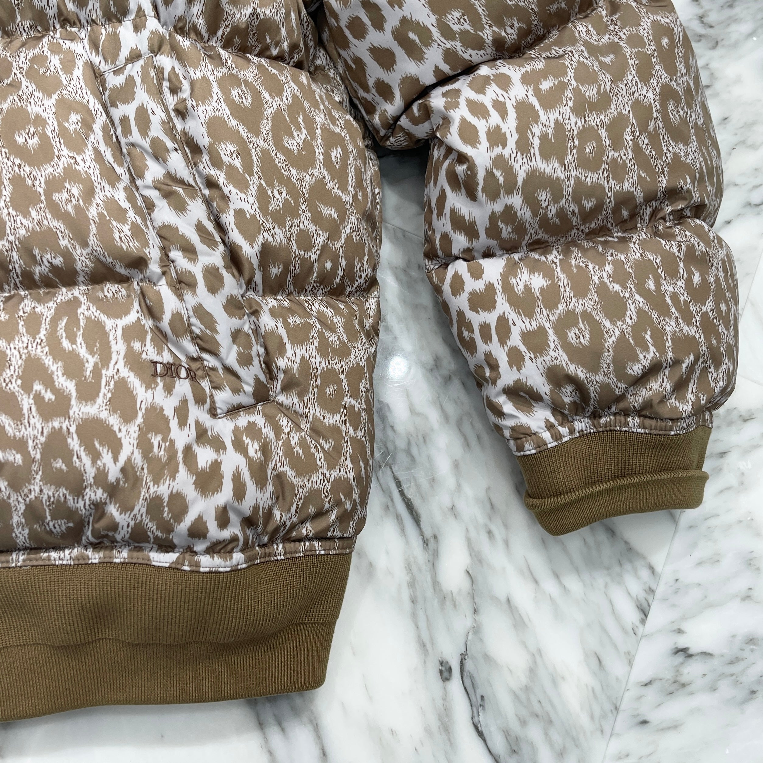 DIOR 2021AW Leopard Down Jacket 213C411A5492 Size 52 ディオール レオパード ダウンジャケット サイズ52