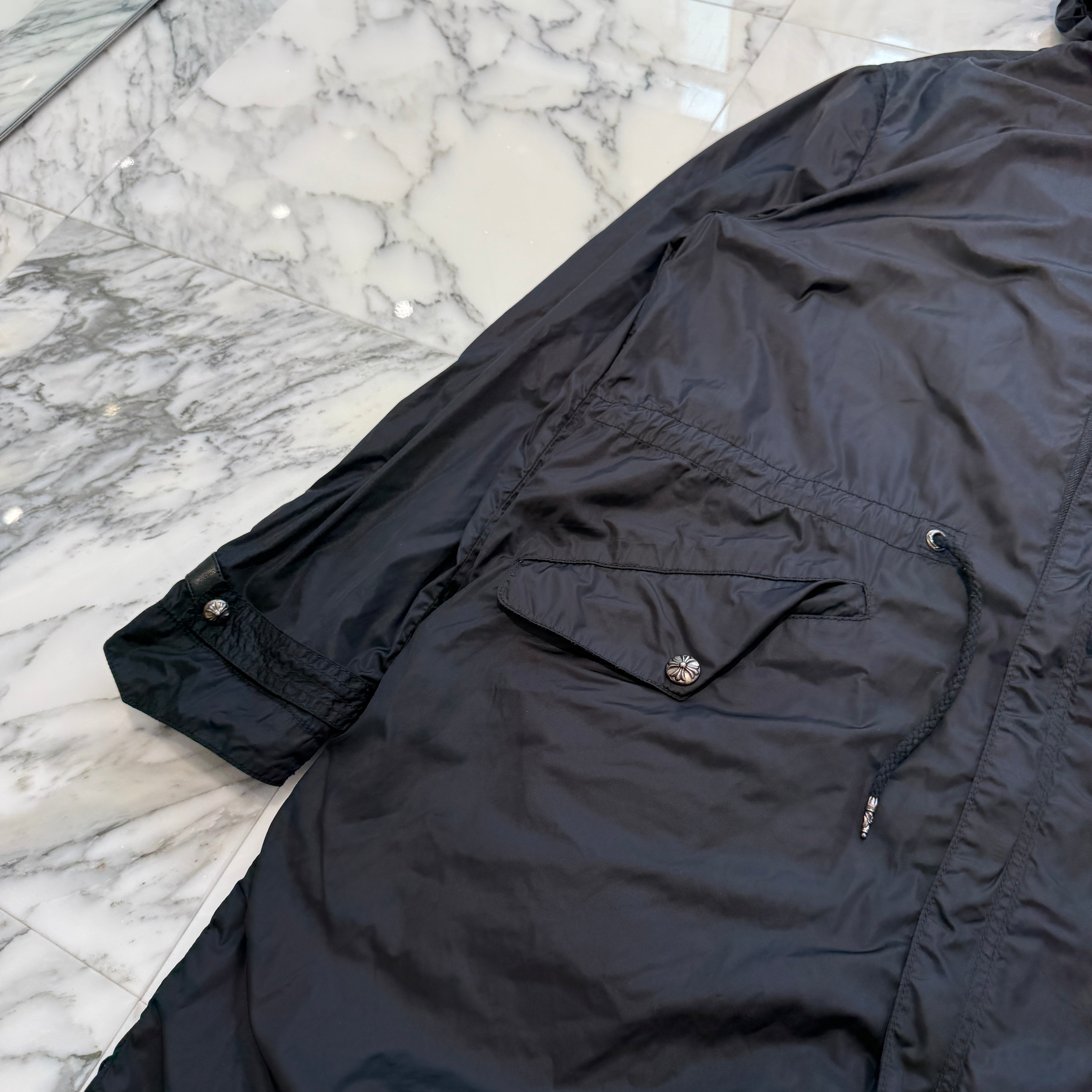 CHROME HEARTS Y NOT PUDDLES Cemetery Cross Leather Patch Zip-Up Nylon Hooded Coat Size M クロムハーツ ワイノット パドルズ セメタリークロス レザーパッチ ジップアップ ナイロン フーデッド コート サイズM