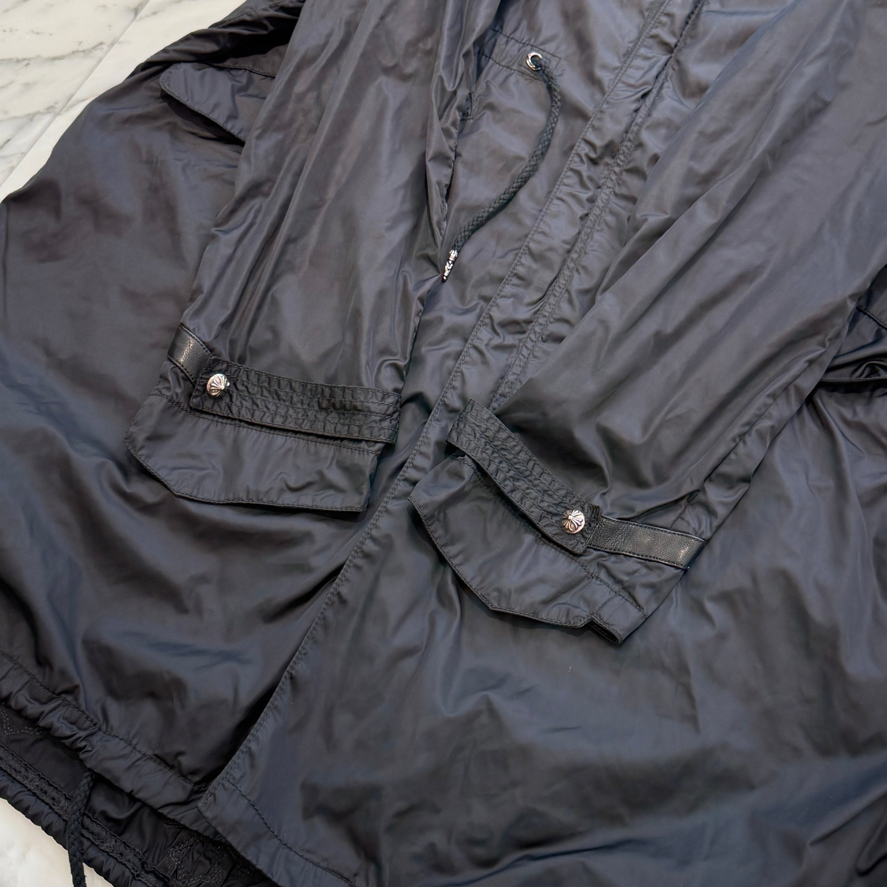 CHROME HEARTS Y NOT PUDDLES Cemetery Cross Leather Patch Zip-Up Nylon Hooded Coat Size M クロムハーツ ワイノット パドルズ セメタリークロス レザーパッチ ジップアップ ナイロン フーデッド コート サイズM