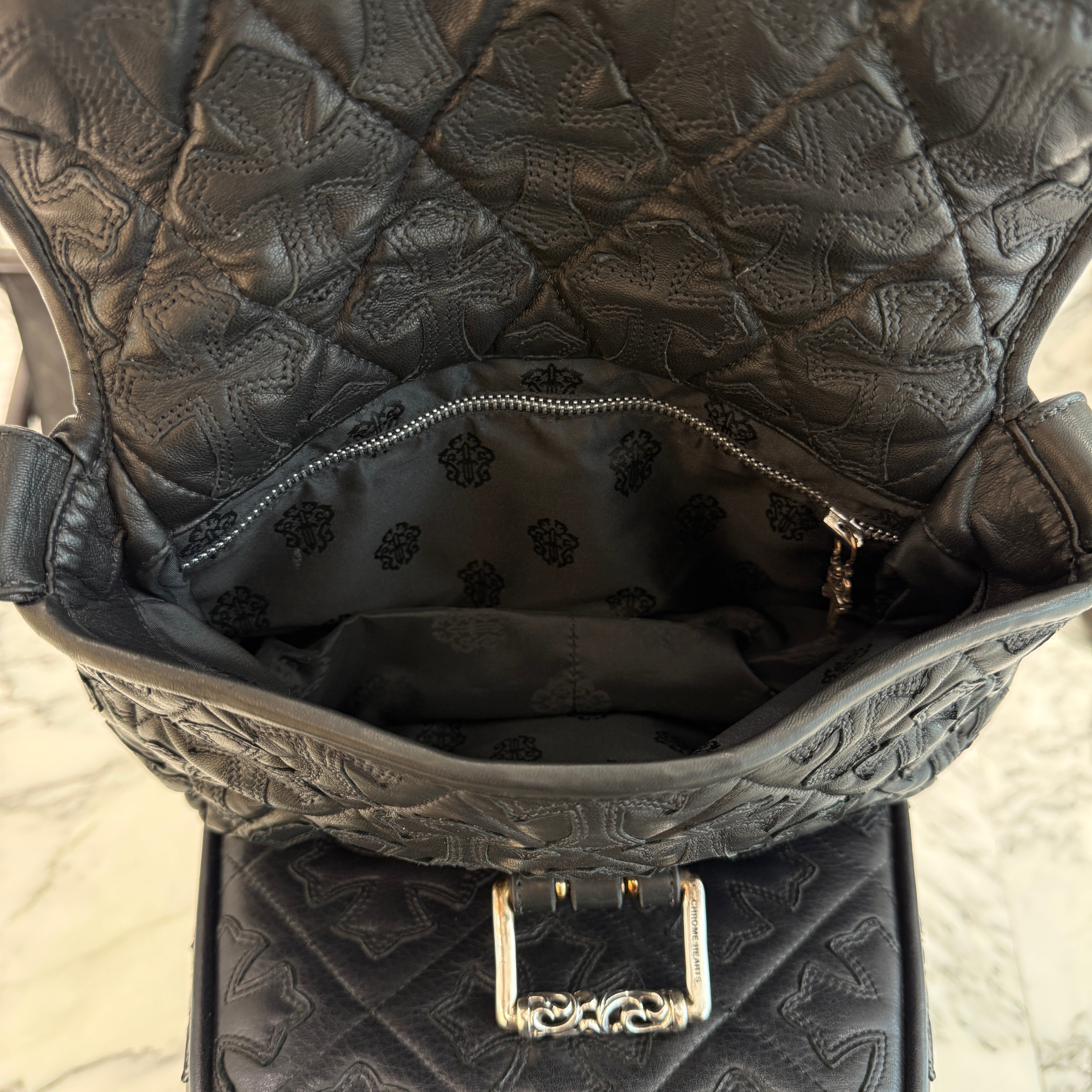 CHROME HEARTS Cemetery Cross Leather Patch G-BENDER Leather Shoulder Bag クロムハーツ セメタリークロス レザーパッチ G-BENDER レザーショルダーバッグ