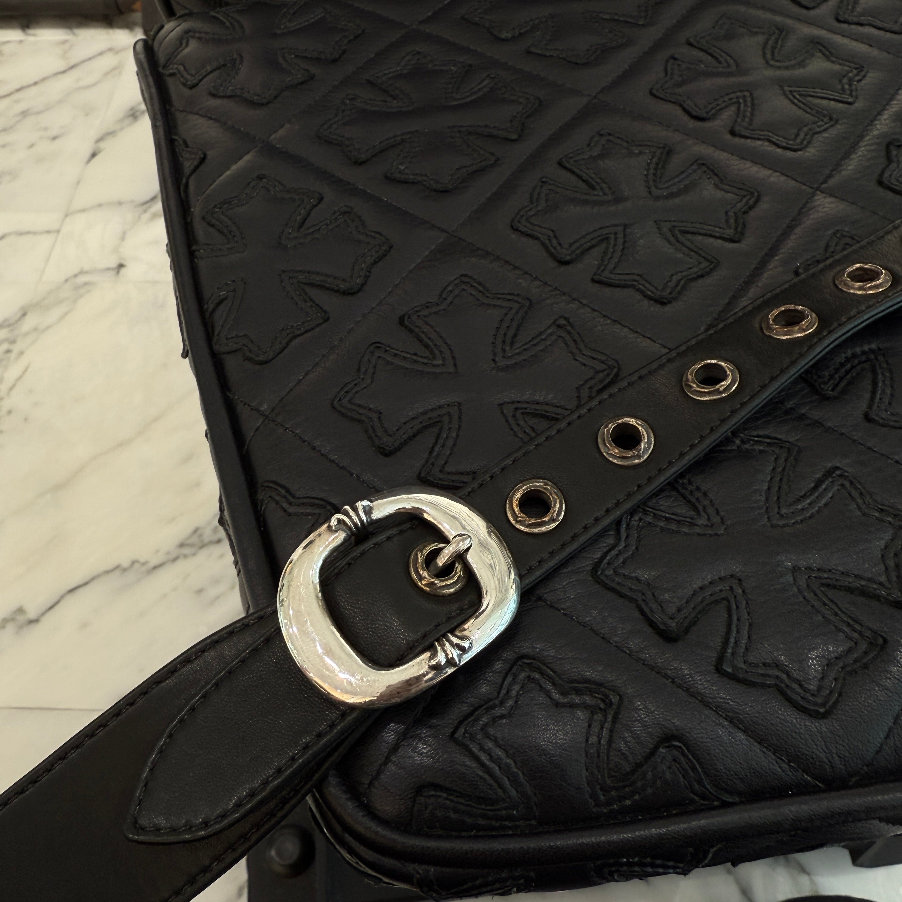 CHROME HEARTS Cemetery Cross Leather Patch G-BENDER Leather Shoulder Bag クロムハーツ セメタリークロス レザーパッチ G-BENDER レザーショルダーバッグ