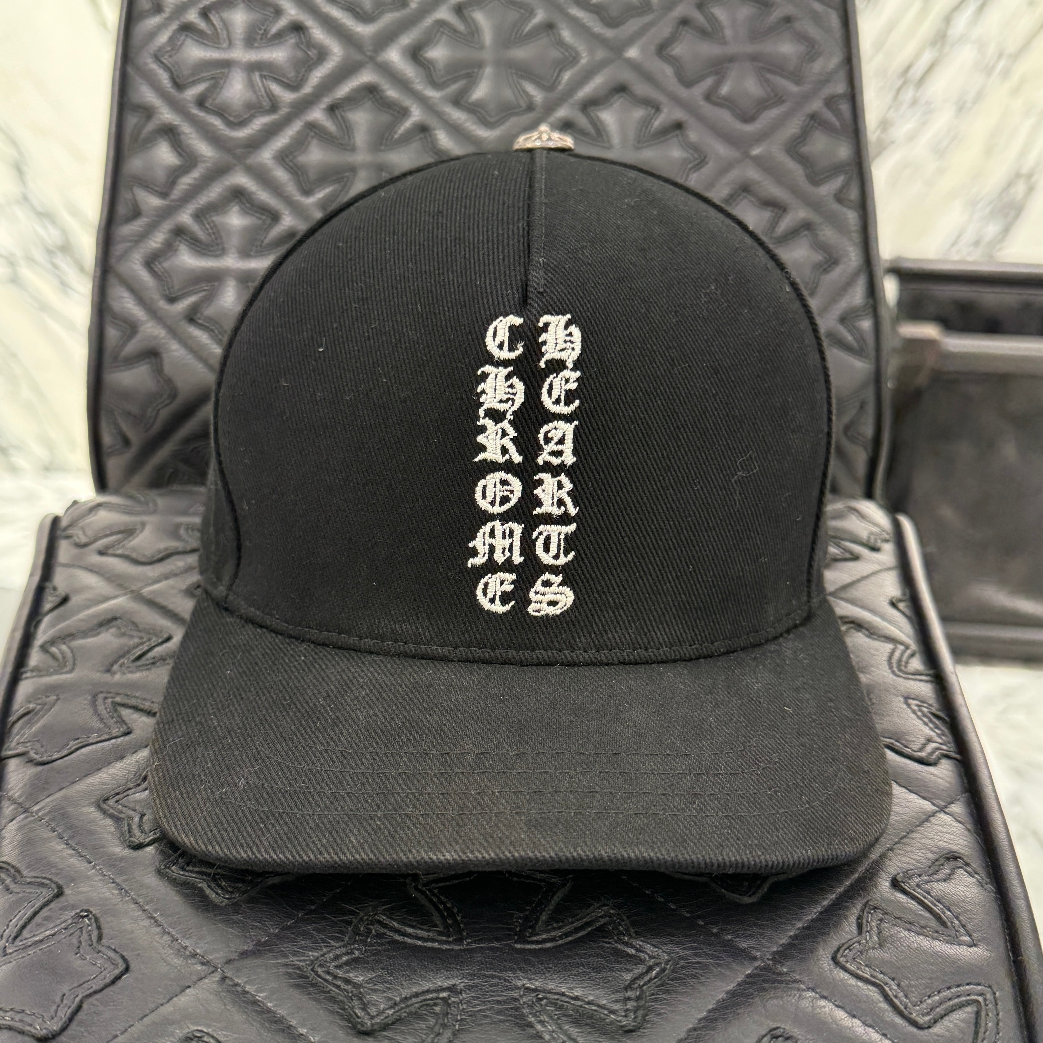 CHROME HEARTS Vertical Logo Trucker Cap Size ONE SIZE（53-60）クロムハーツ ヴァーティカルロゴ トラッカーキャップ サイズONE SIZE（53-60）