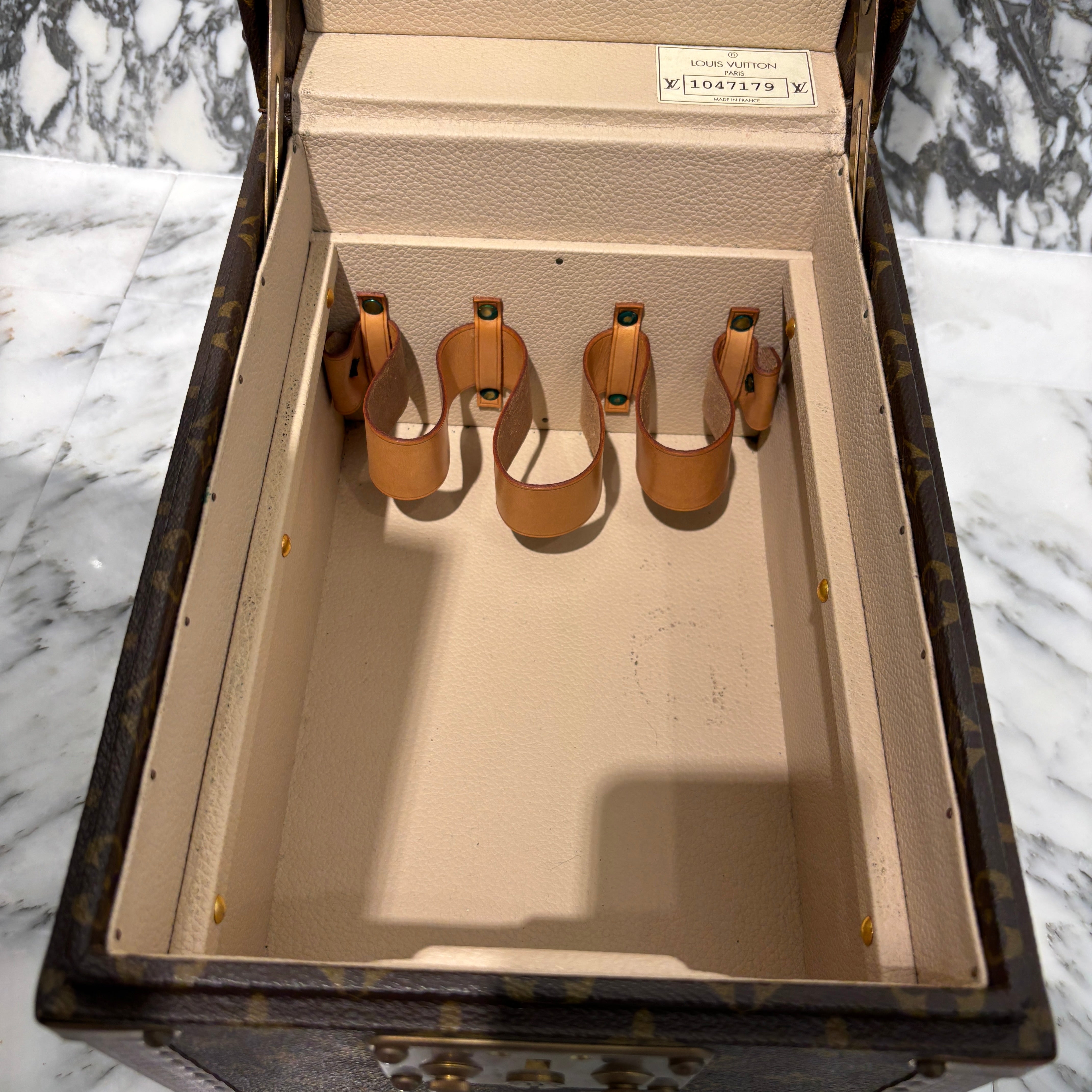 LOUIS VUITTON Monogram Boite Flacon Make Box M21828 ルイ