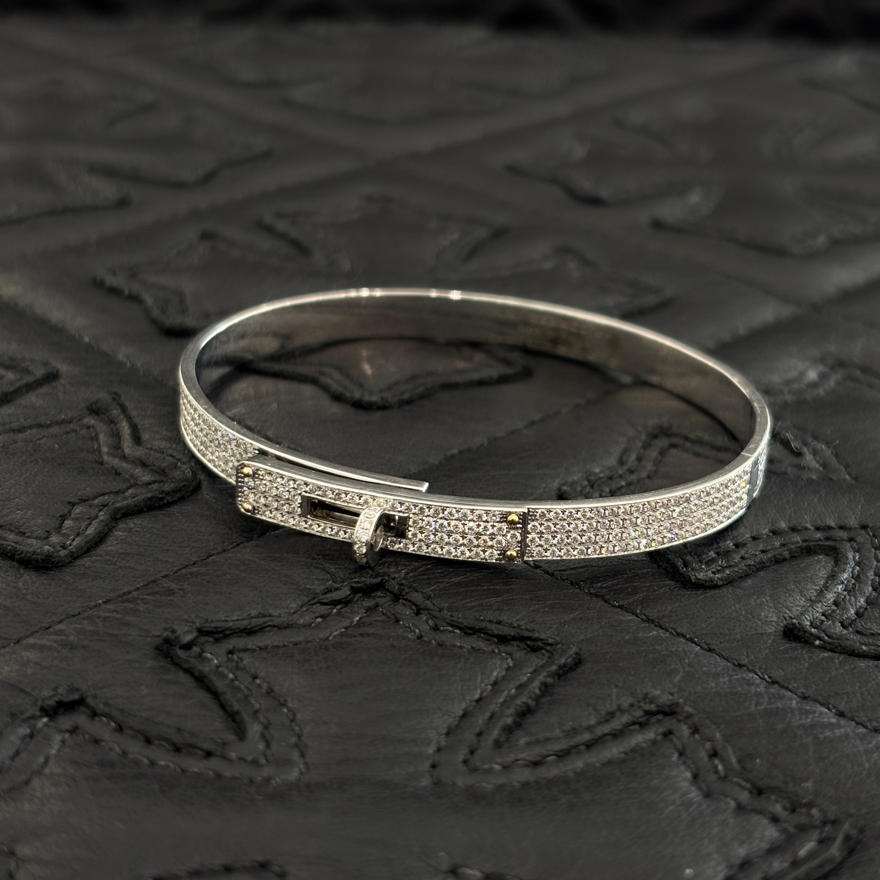 HERMES 18K Bangle "Kelly" PM Full Pave Diamond エルメス 18K バングル "ケリー" PM フル パヴェダイヤモンド ブレスレット