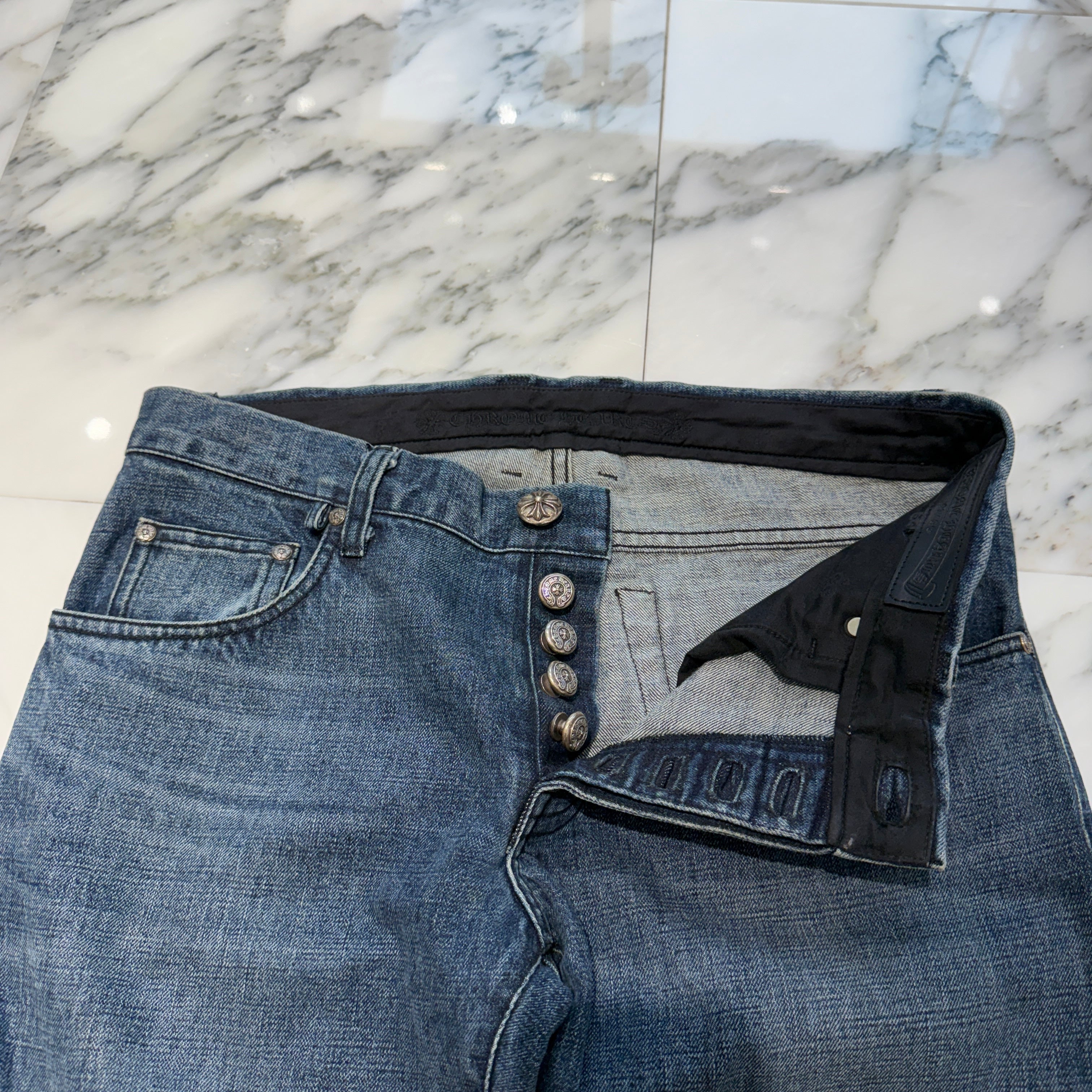 CHROME HEARTS × MATTY BOY Multi Chomper Leather Patch Cross Ball Button Denim Pants Size 34 クロムハーツ × マッティボーイ マルチチョンパー レザーパッチ クロスボールボタン デニムパンツ サイズ34