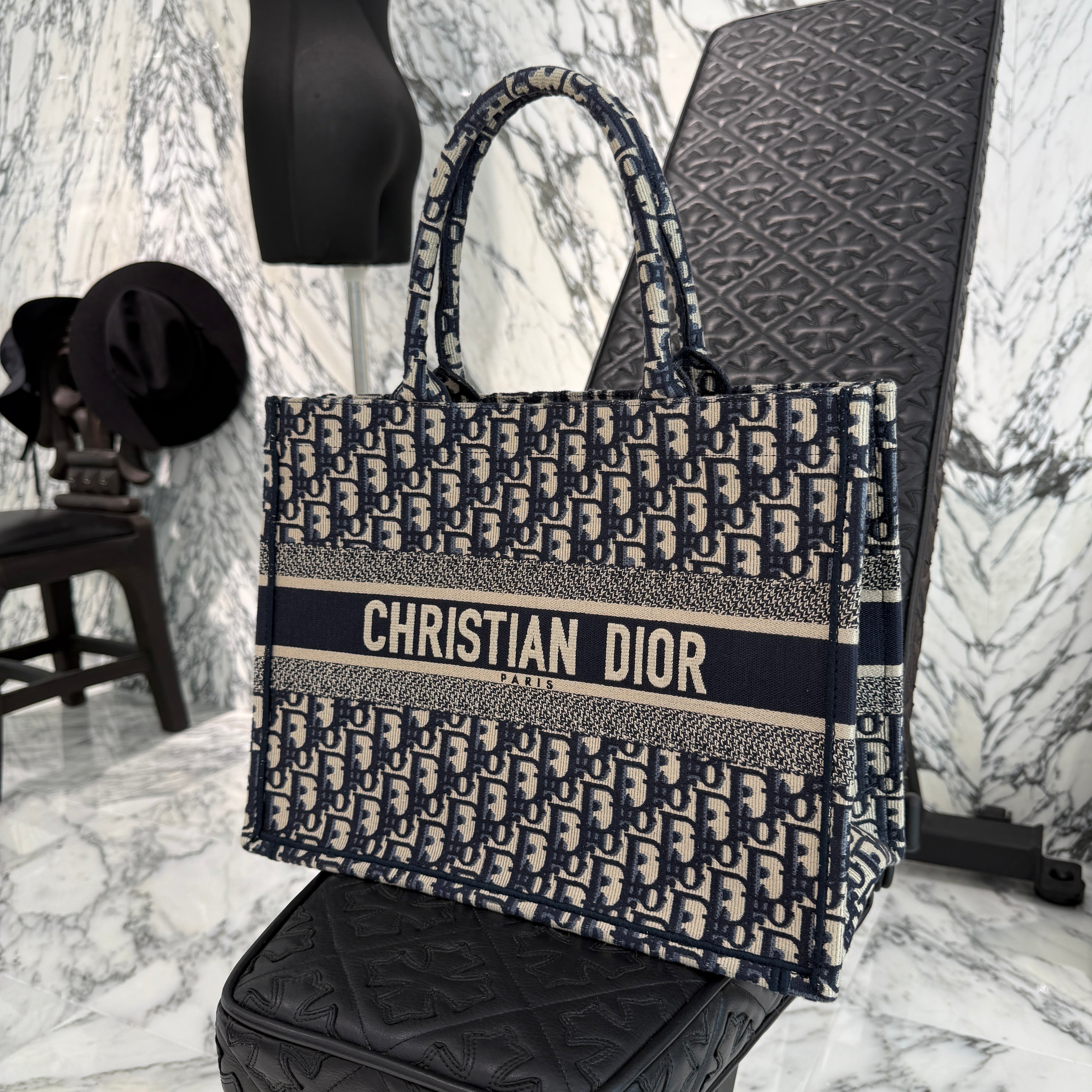 ディオール Dior オブリーク ミディアム ブックトート ハンドバッグ