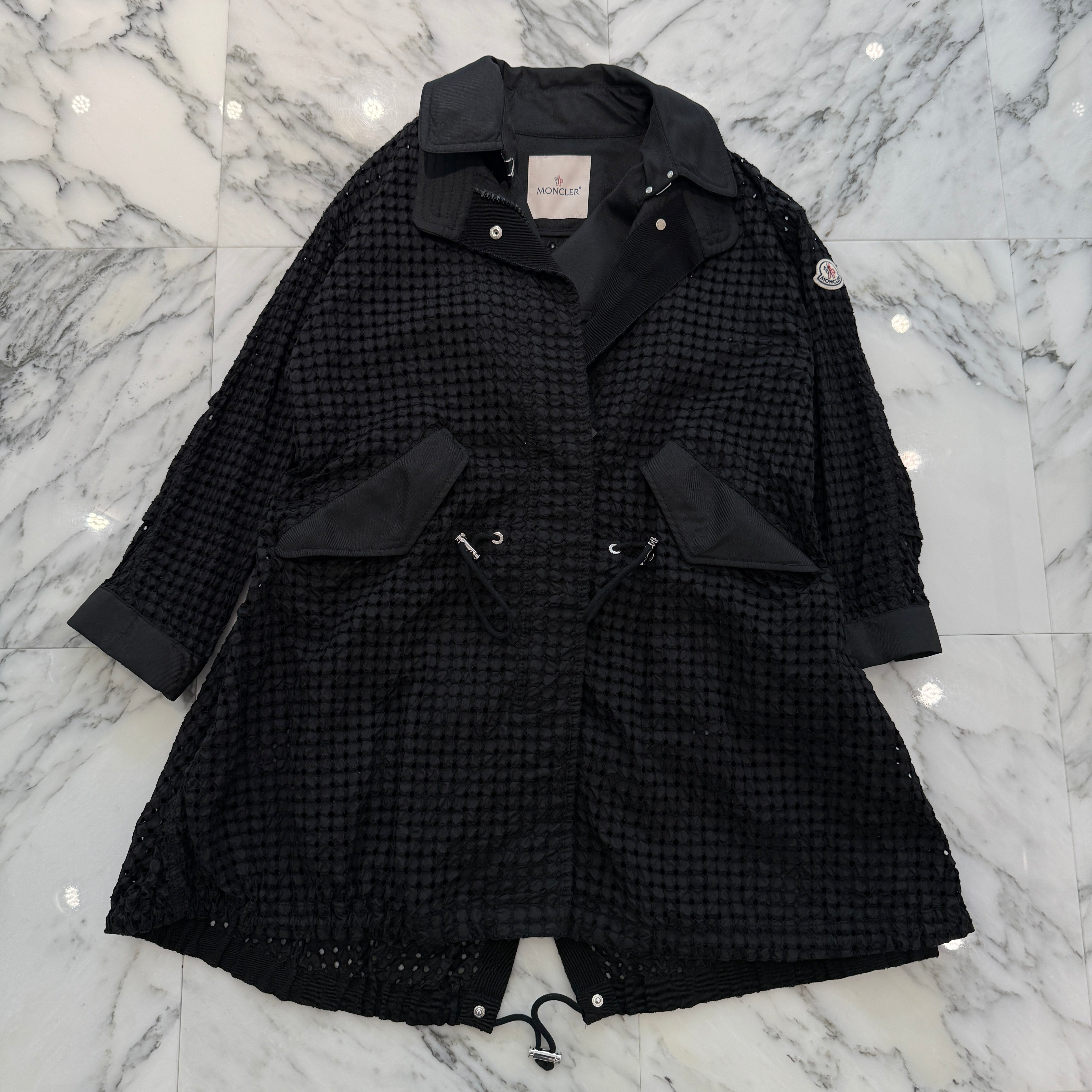 MONCLER ブルゾン（その他） ベージュx黒(豹柄) 3502625E0038 ブラック Mayafショートダウンジャケット : ショートダウン