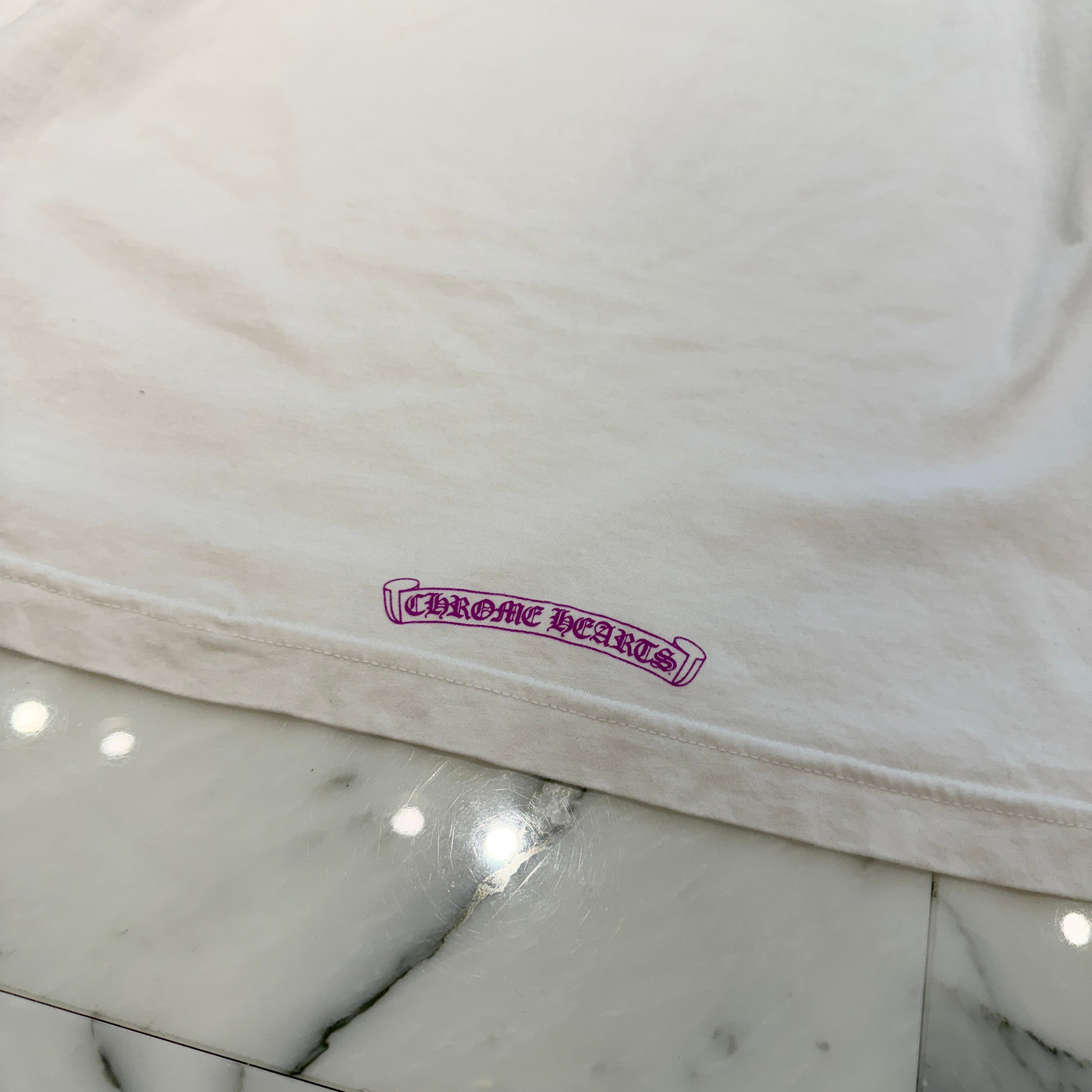 CHROME HEARTS Old English Neck Logo Neon Purple Long Sleeve Tee Size L クロムハーツ オールドイングリッシュ ネックロゴ ネオンパープル ロングスリーブ Tシャツ サイズL