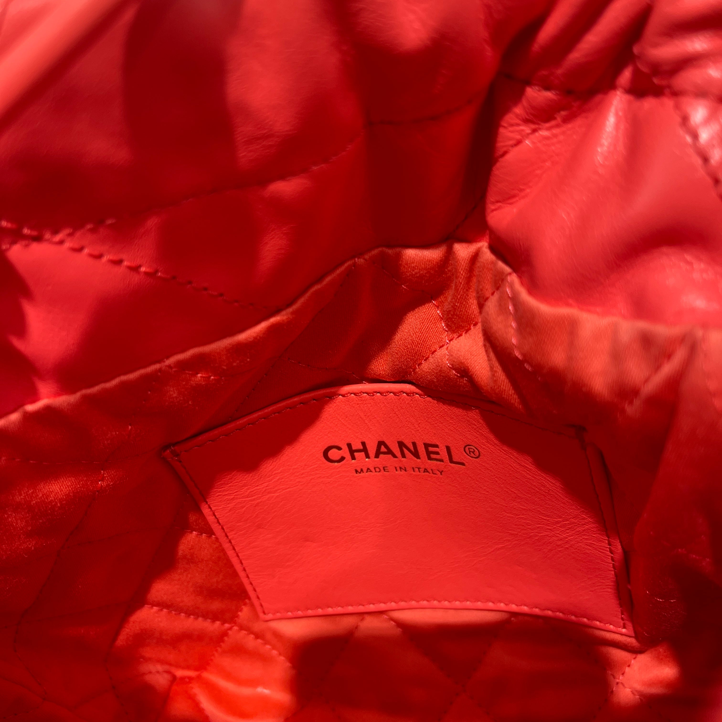 CHANEL 22 Small Shiny Calf Leather Chain Shoulder Bag AS3980 シャネル 22 スモール シャイニーカーフスキン チェーン ショルダーバッグ