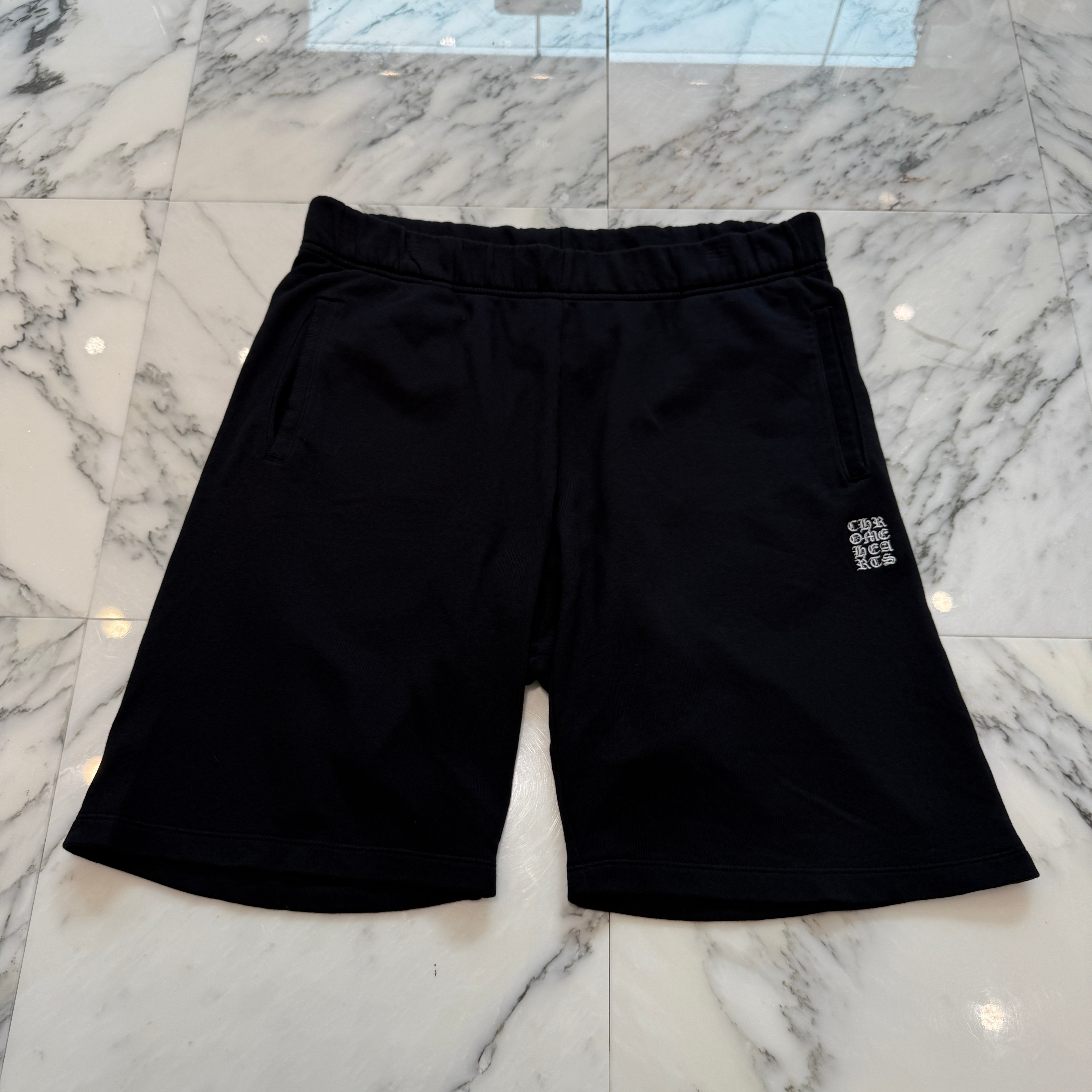 CHROME HEARTS Y NOT Vertical Logo Cross Embroidery Sweat Half Pants Size L クロムハ―ツ ワイノット ヴァーティカルロゴ クロス刺繡 スウェット ハーフパンツ サイズL