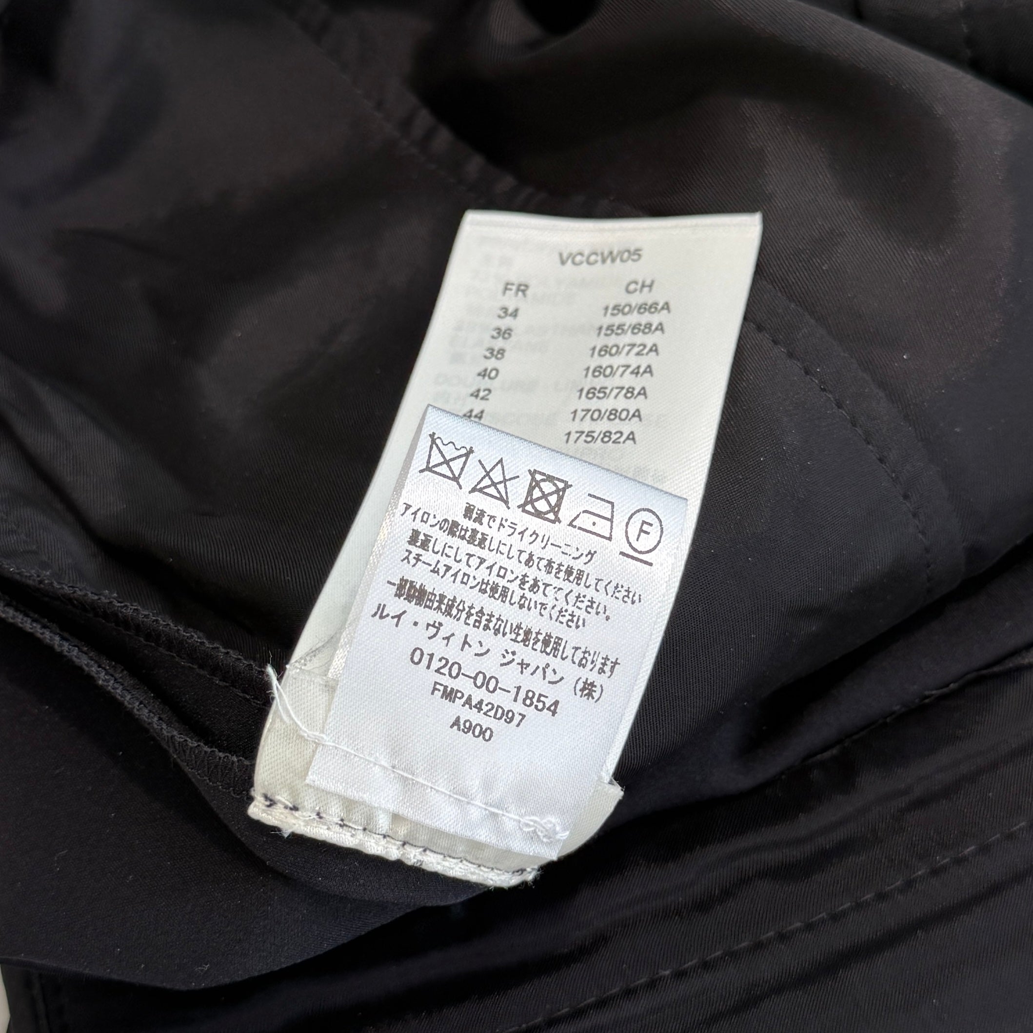 LOUIS VUITTON 2022AW Monogram Embossed Cargo Pants FMPA42 Size 40 ルイヴィトン モノグラムエンボス カーゴパンツ サイズ40