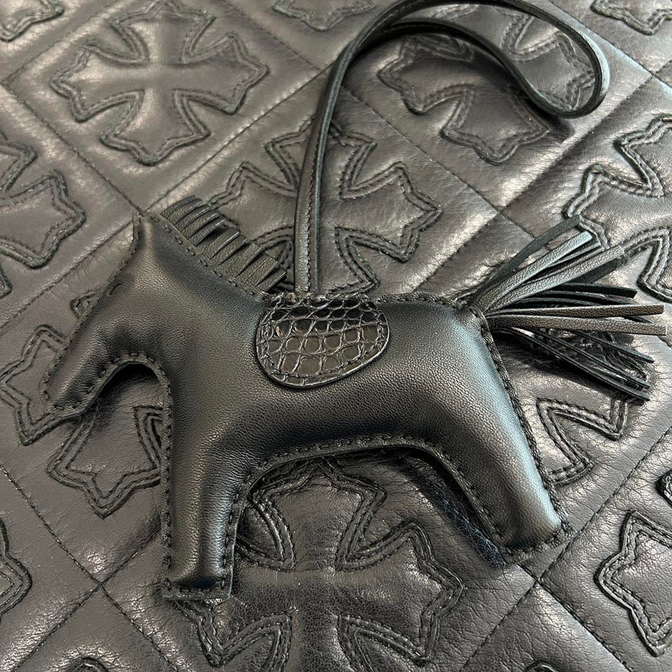 HERMES Rodeo Touch Charm MM Y刻印 エルメス ロデオタッチ チャーム MM Y刻印