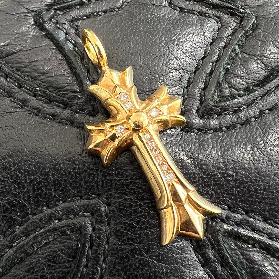 CHROME HEARTS 22K Double CH Cross Charm Pave Diamond Pendant Top