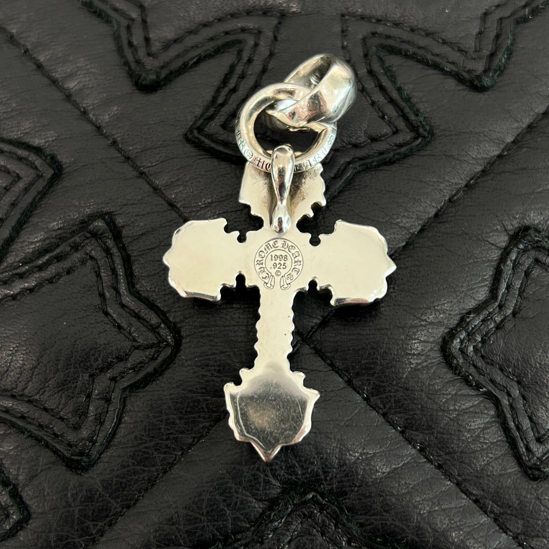CHROME HEARTS Filigree CH Cross XS Pendant Top With Bail