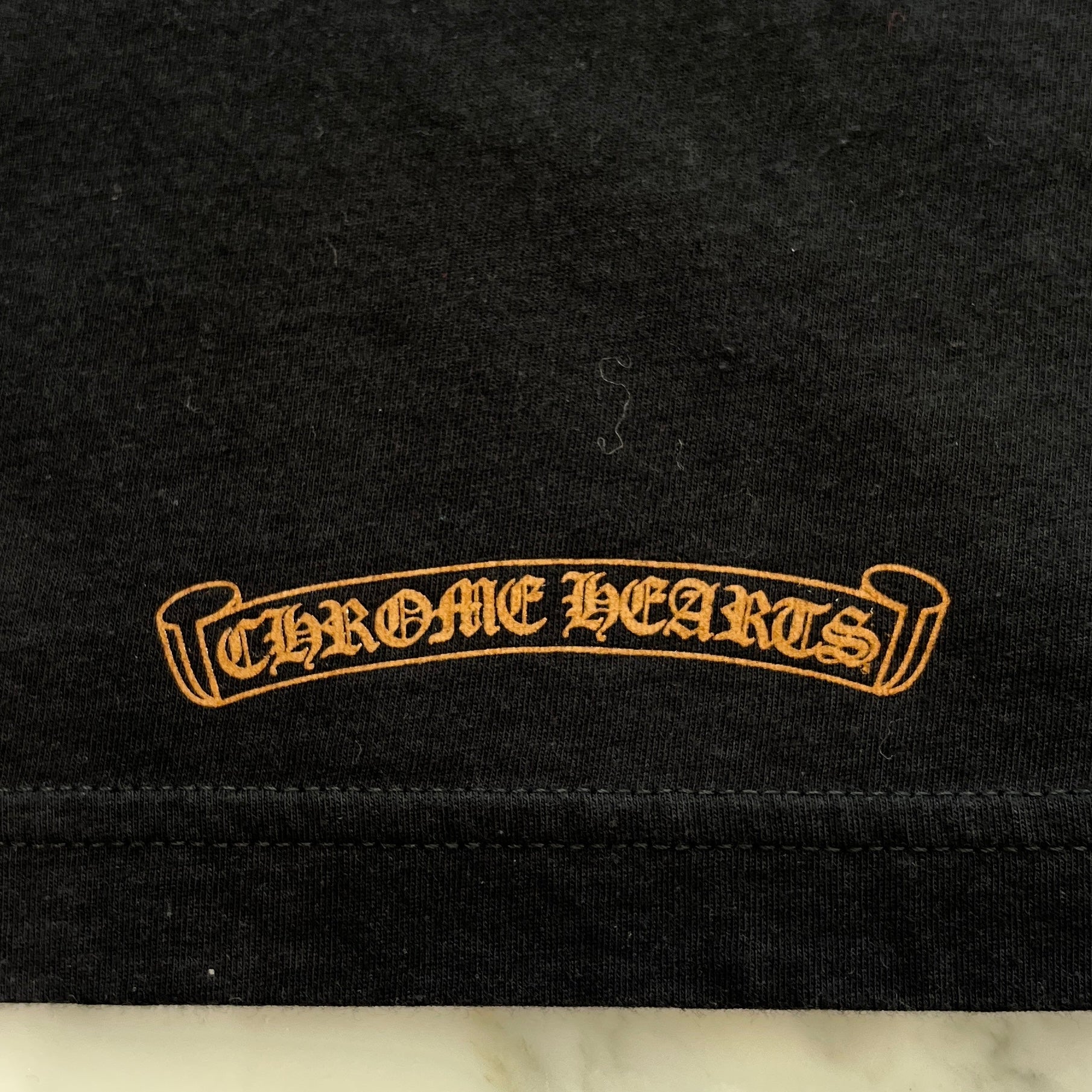 CHROME HEARTS Old English Brown Neck Logo Tee Size L クロムハーツ オールドイングリッシュ ブラウン ネックロゴTシャツ サイズL