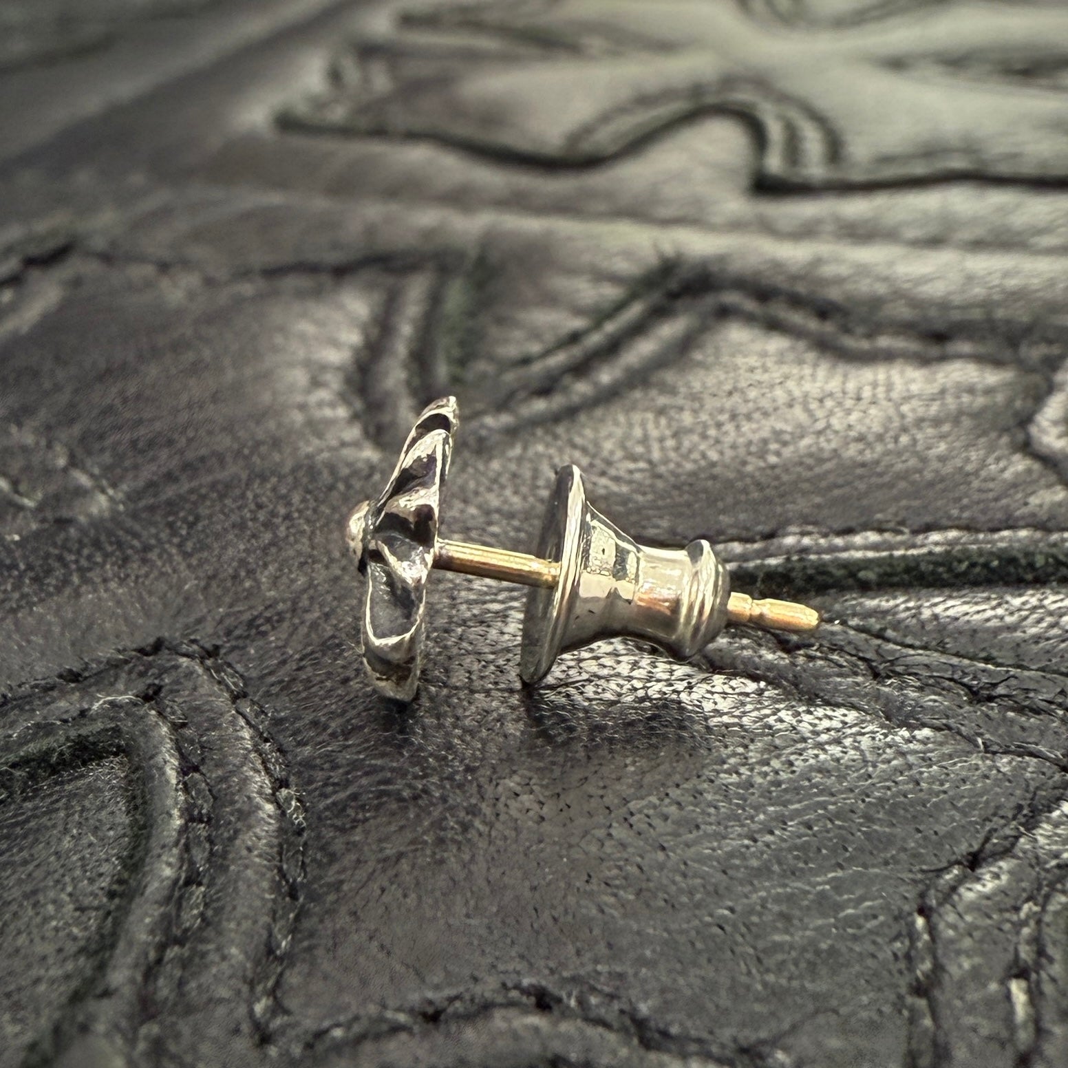 CHROME HEARTS CH Plus Cross Stud Earring クロムハーツ CHプラス クロス スタッズ イヤリング ピアス