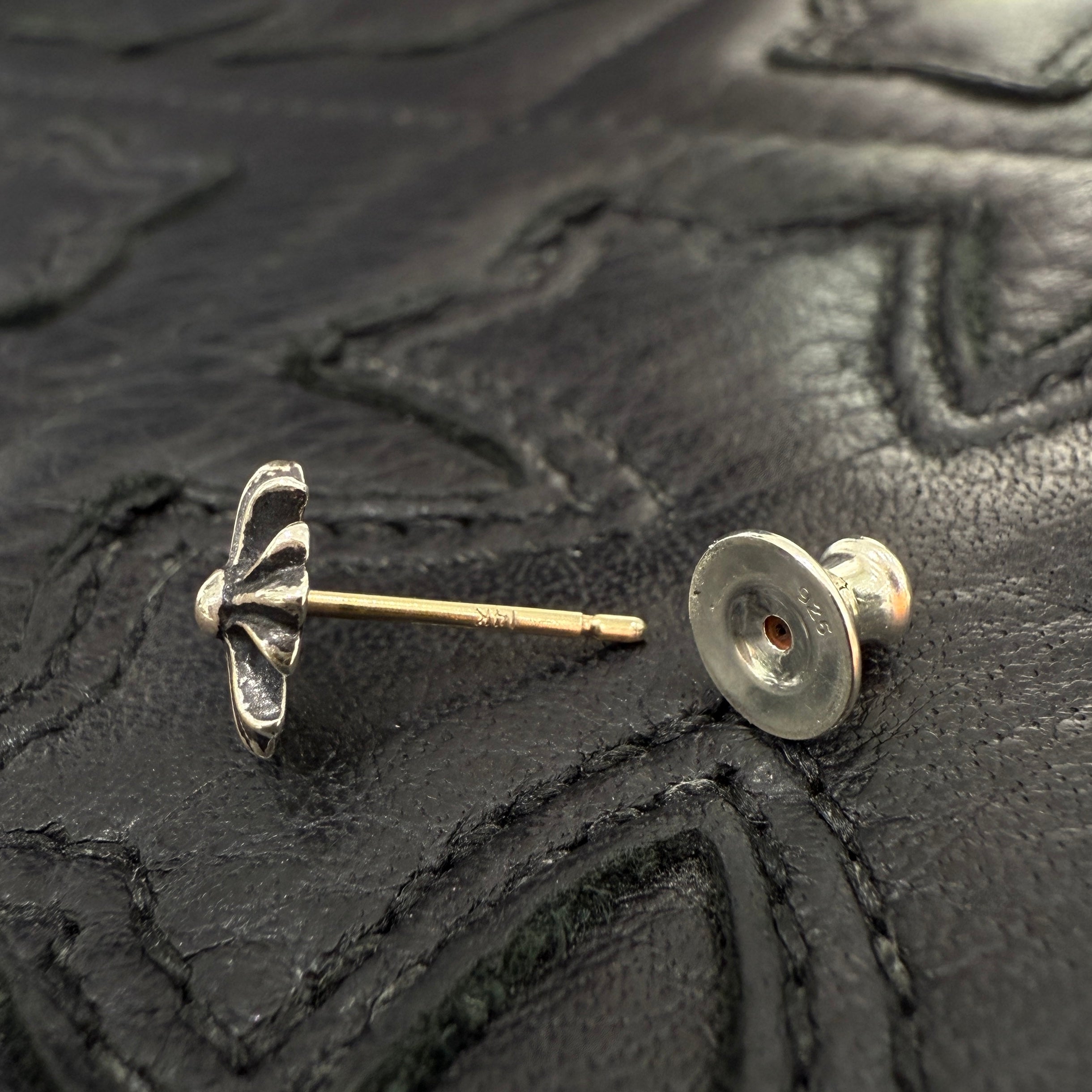 CHROME HEARTS CH Plus Cross Stud Earring クロムハーツ CHプラス クロス スタッズ イヤリング ピアス