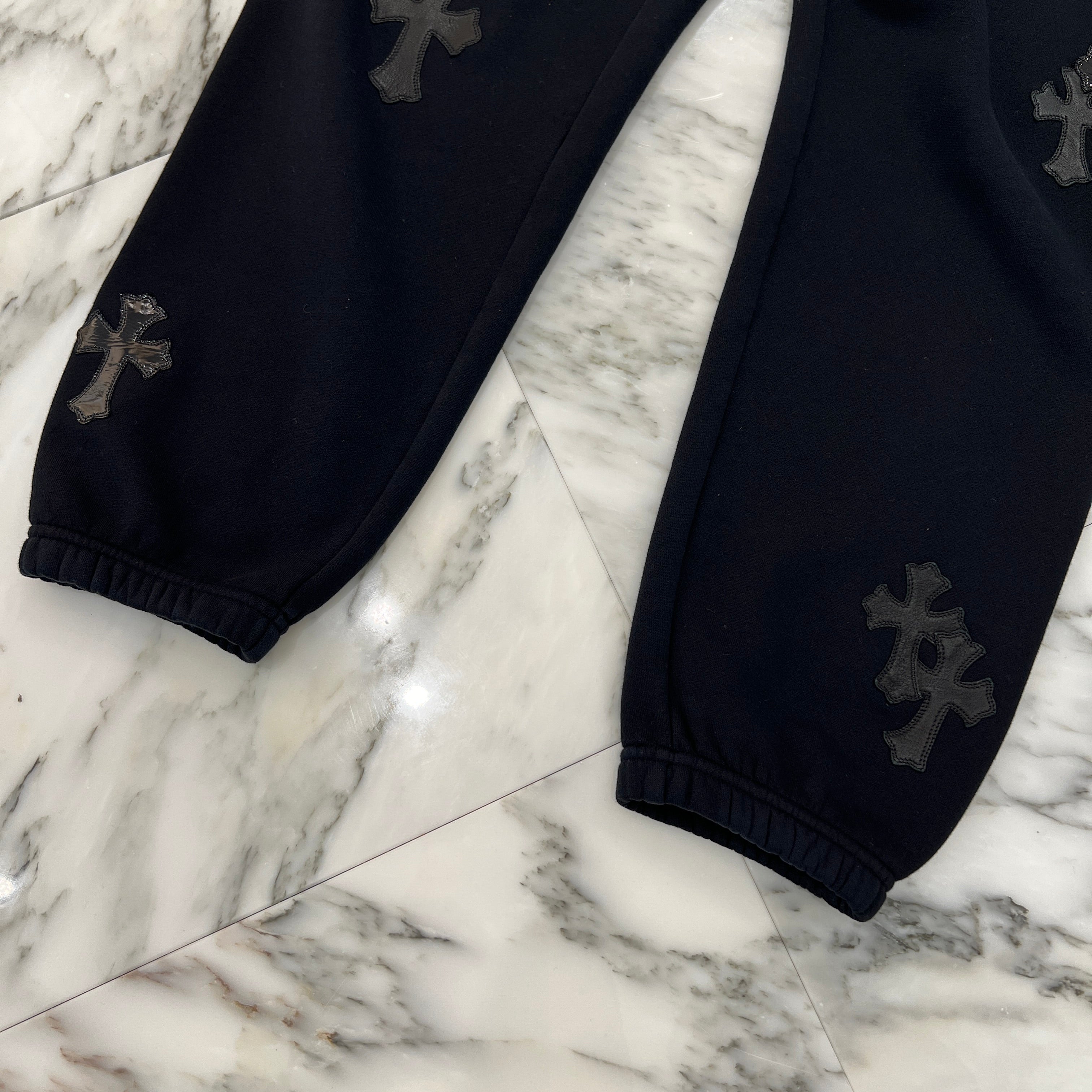 CHROME HEARTS GRP Y NOT Harako Patent Leather Cross Patch Sweat Pants Size M クロムハーツ ワイノット ハラコ パテント レザー クロスパッチ スウェットパンツ サイズM