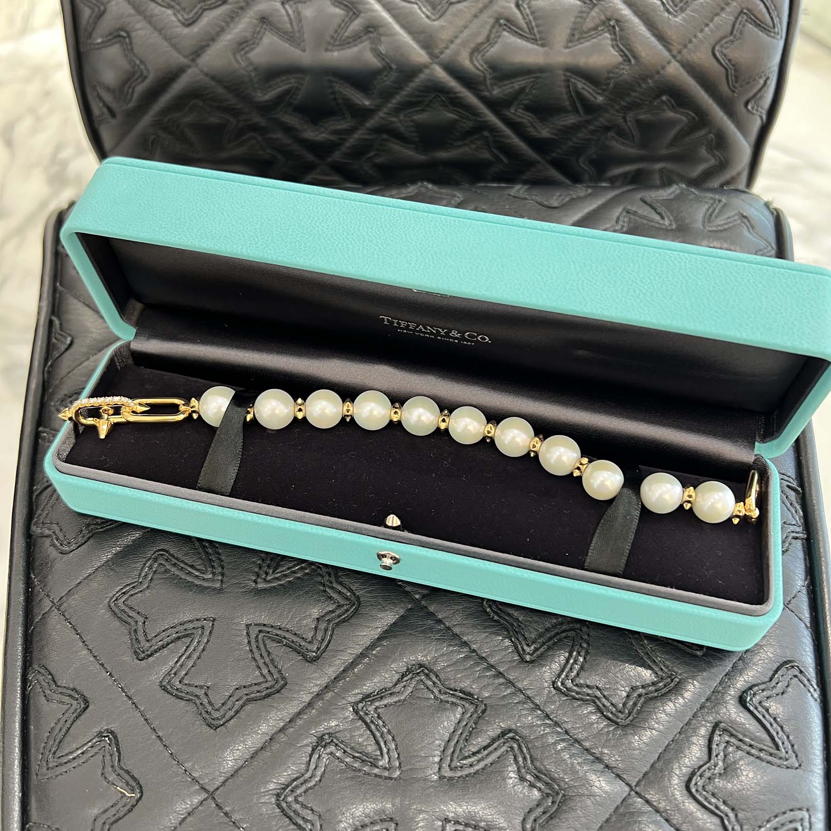 Tiffany Co. Titan by Pharrell Williams Pearl Bracelet ティファニー タイタン BY ファレル・ウィリアムス パール ブレスレット