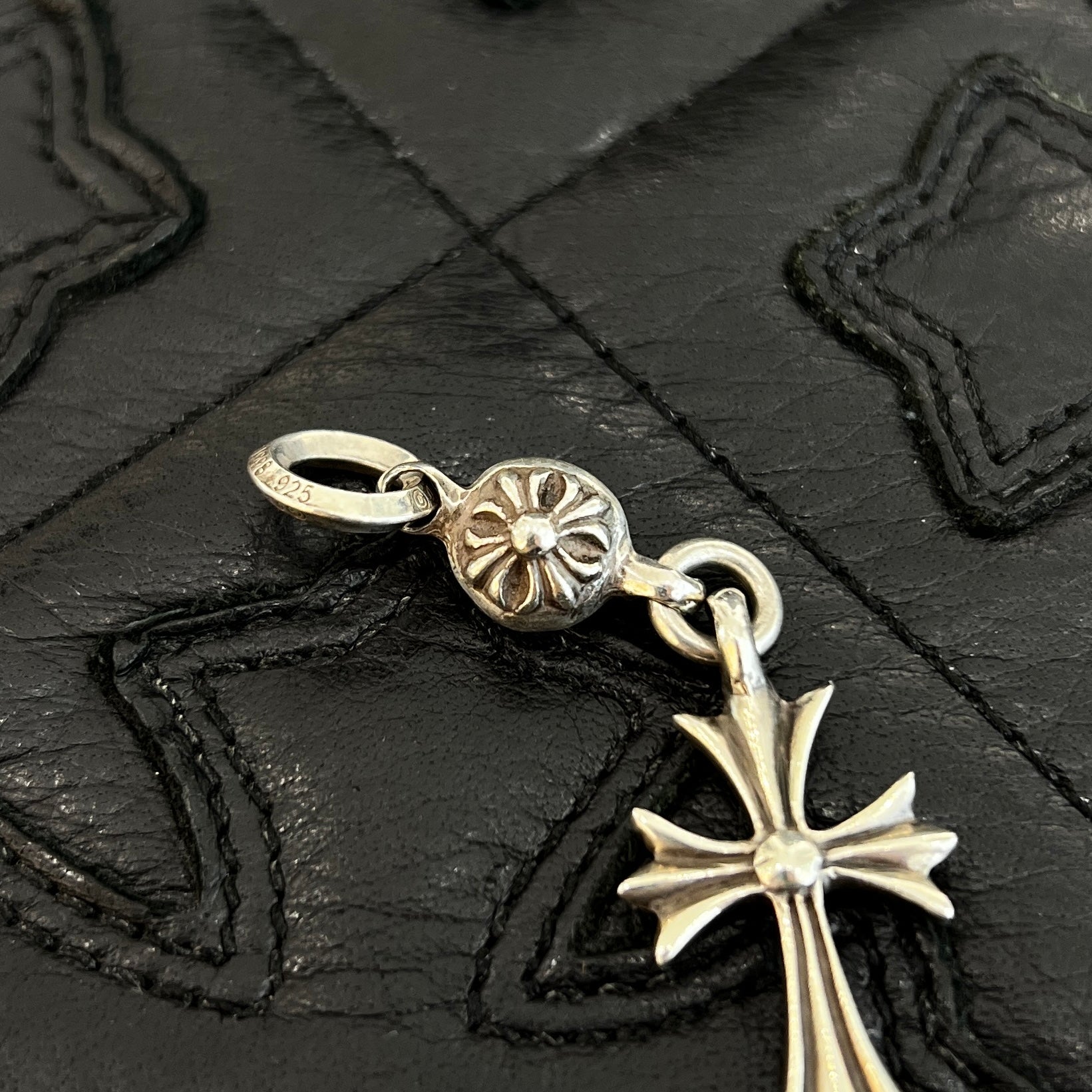 CHROME HEARTS 1 Ball Tiny Cross Charm Pendant Top クロムハーツ 1 ボール タイニークロス チャーム ペンダントトップ