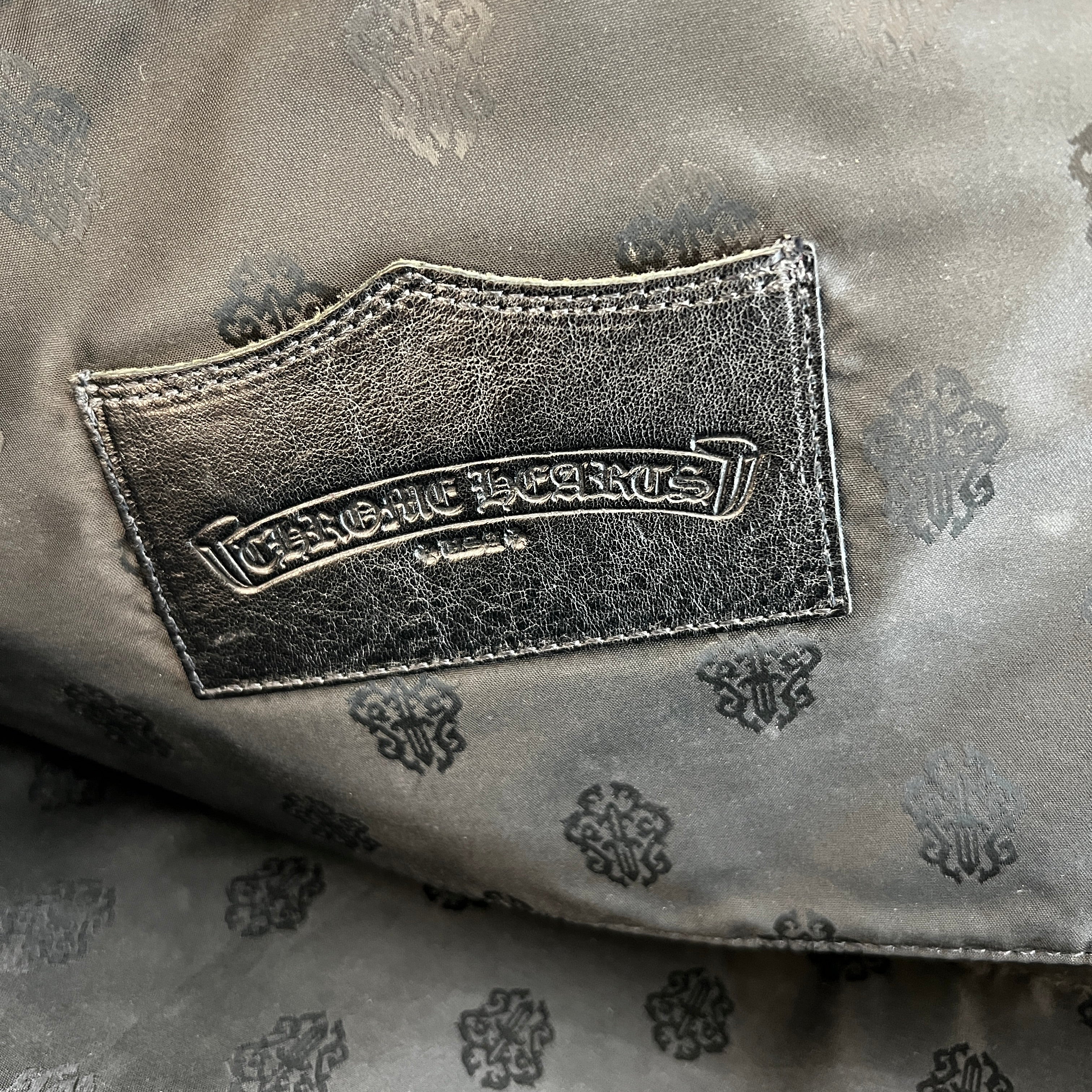 CHROME HEARTS Round Zip CH Plus Logo Leather Crutch Bag クロムハーツ ラウンドジップ CHプラス ロゴ レザー クラッチバッグ