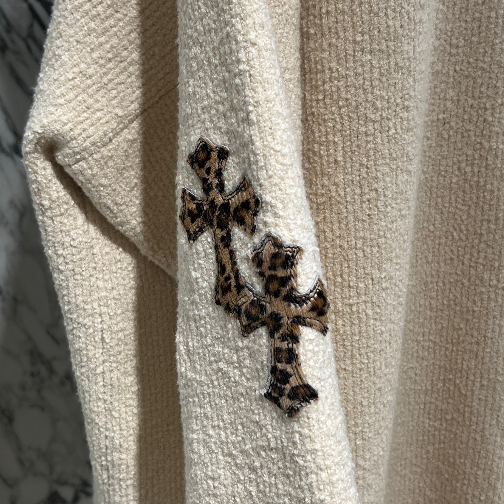 CHROME HEARTS Y NOT Leopard Harako Leather Cross Patch Knit Cardigan Coat Size LRG / XL （180/112B）クロムハーツ ワイノット レオパード ハラコ レザークロスパッチ ニット カーディガン コート サイズLRG / XL （180/112B）