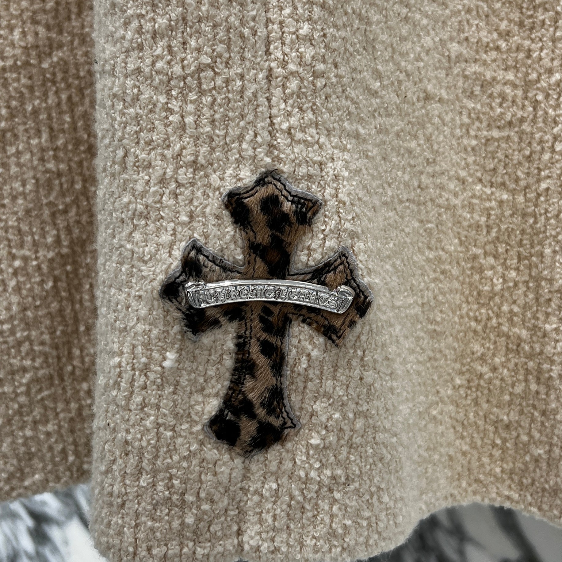 CHROME HEARTS Y NOT Leopard Harako Leather Cross Patch Knit Cardigan Coat Size LRG / XL （180/112B）クロムハーツ ワイノット レオパード ハラコ レザークロスパッチ ニット カーディガン コート サイズLRG / XL （180/112B）