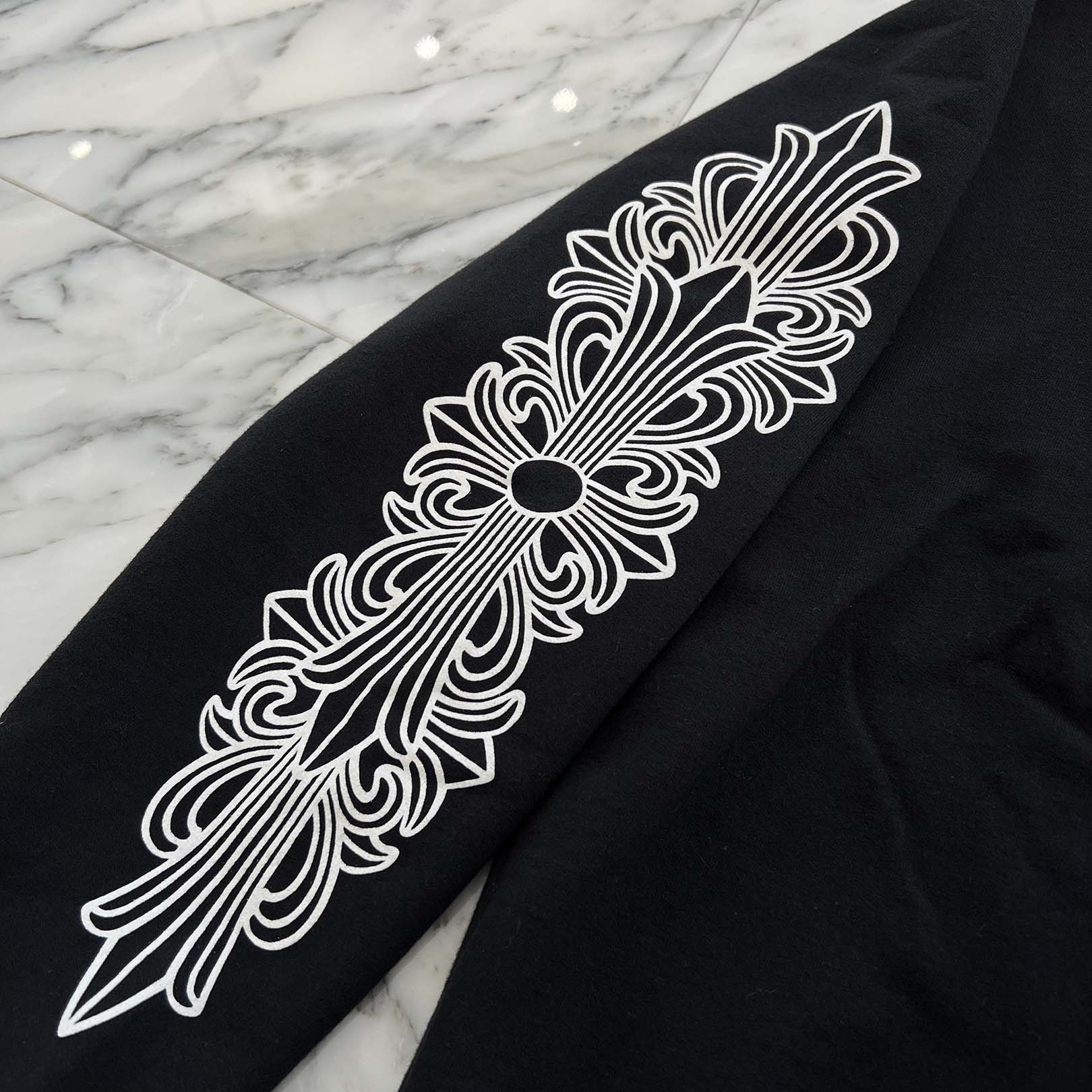 CHROME HEARTS Floral Cross Horseshoe Crewneck Sweat Shirts Size M クロムハーツ フローラルクロス ホースシュー クルーネック スウェットシャツ サイズM