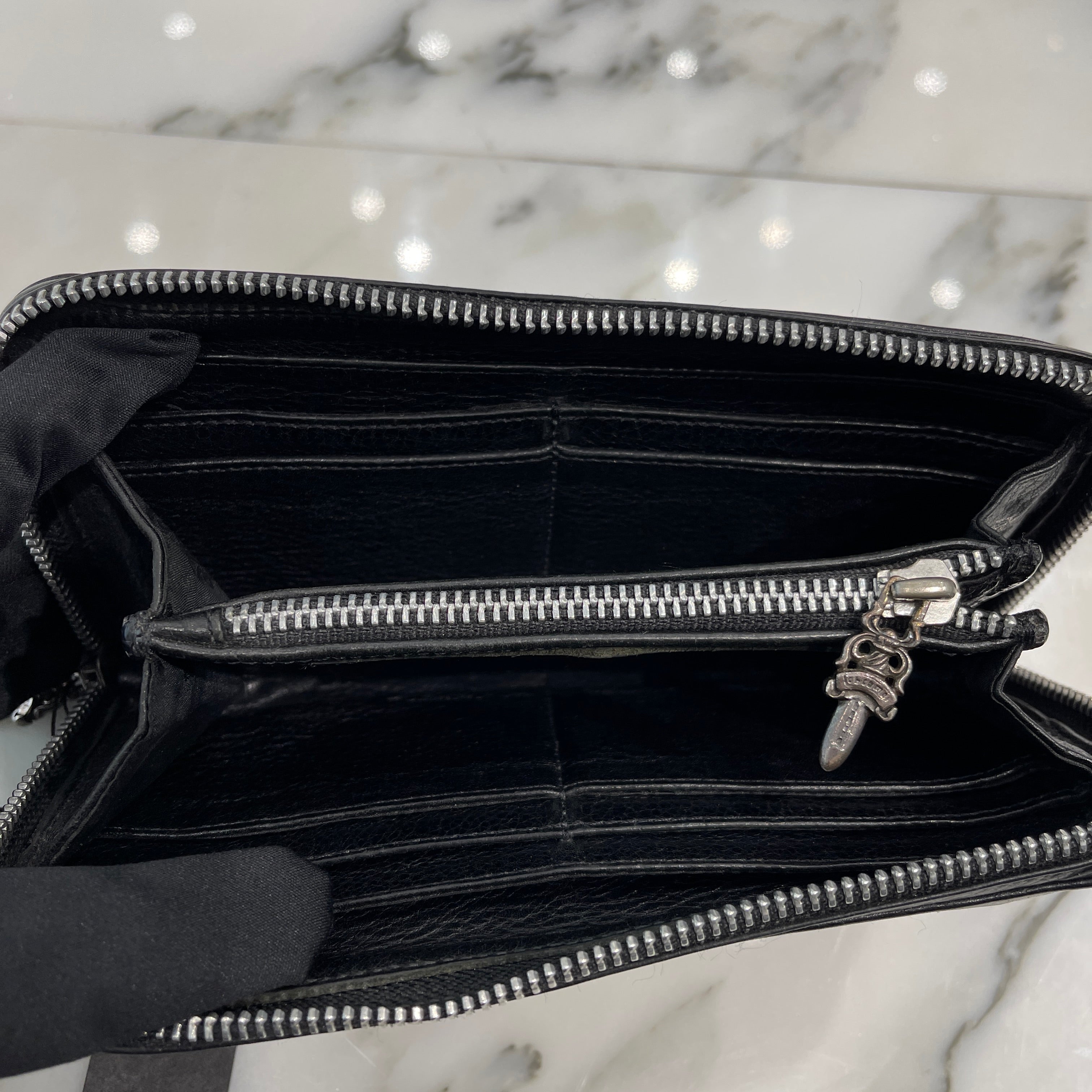 CHROME HEARTS 3 Cemetery Leather Cross Patch F Zip Wallet クロムハ―ツ 3 セメタリー レザークロスパッチ Fジップ ウォレット