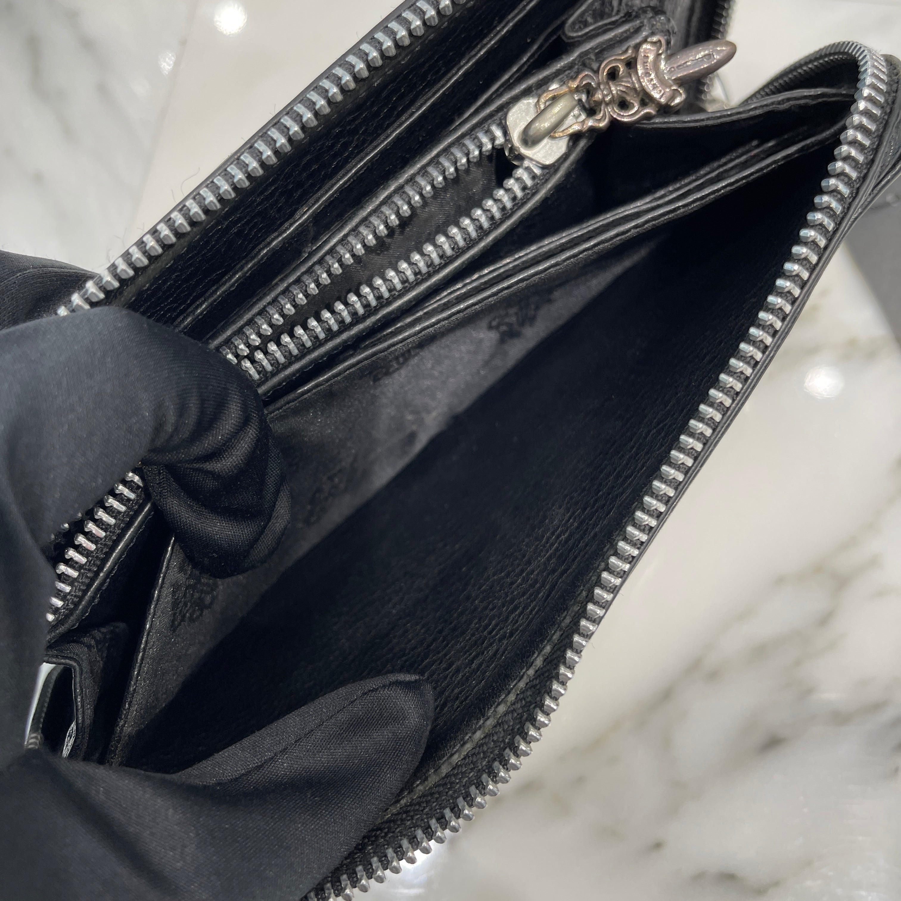 CHROME HEARTS 3 Cemetery Leather Cross Patch F Zip Wallet クロムハ―ツ 3 セメタリー レザークロスパッチ Fジップ ウォレット