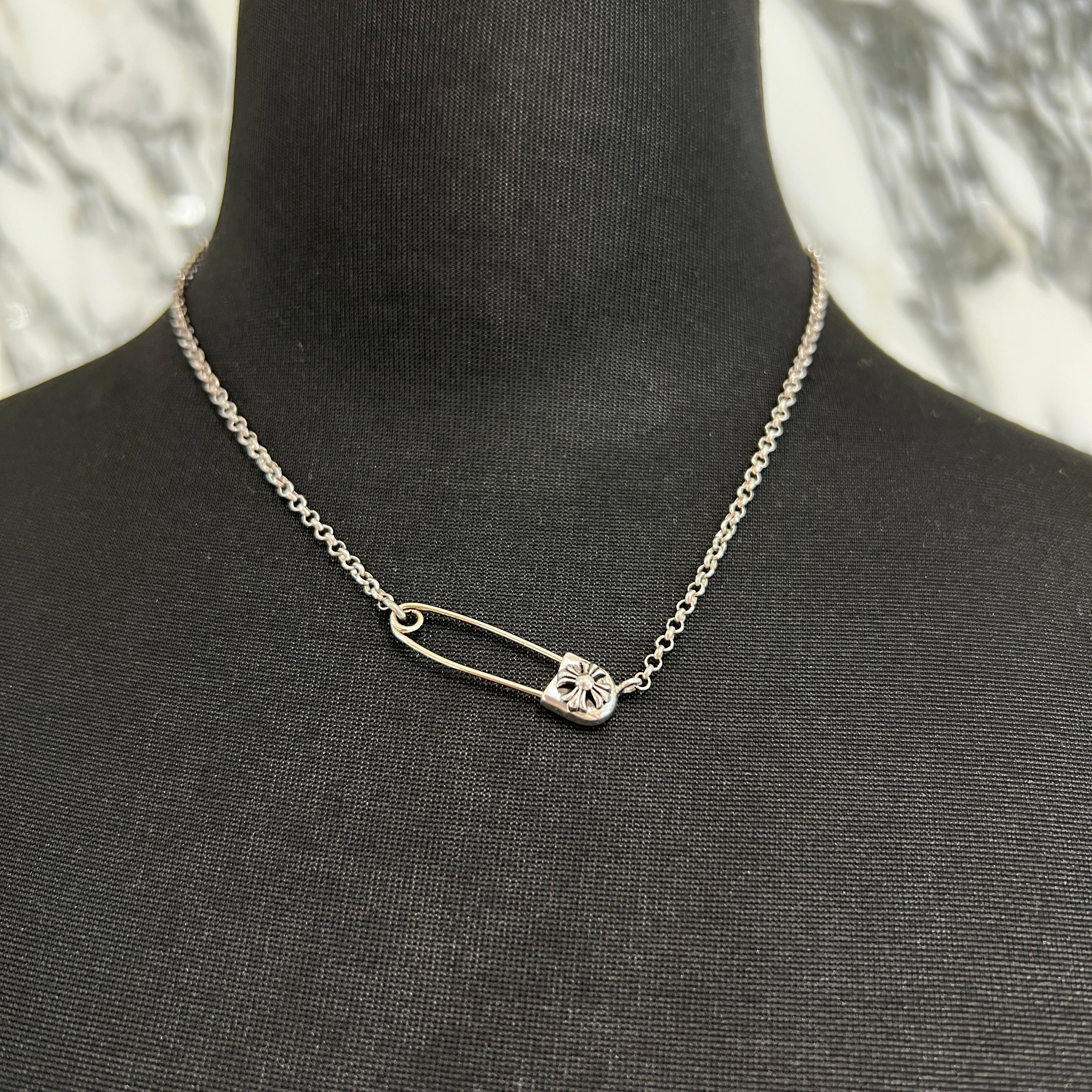 CHROME HEARTS Safety Pin Pendant Top Roll Chain Necklace