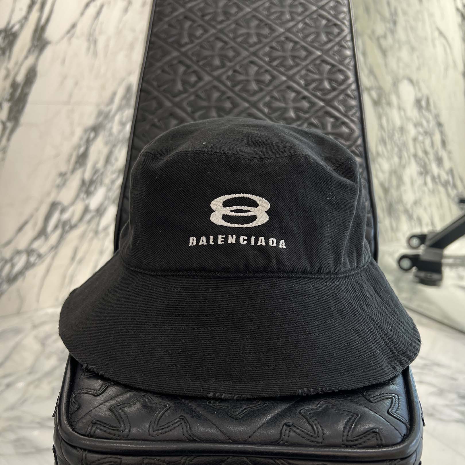 BALENCIAGA 2024SS Icon Embroidered Logo Bucket Hat 766865 410B2