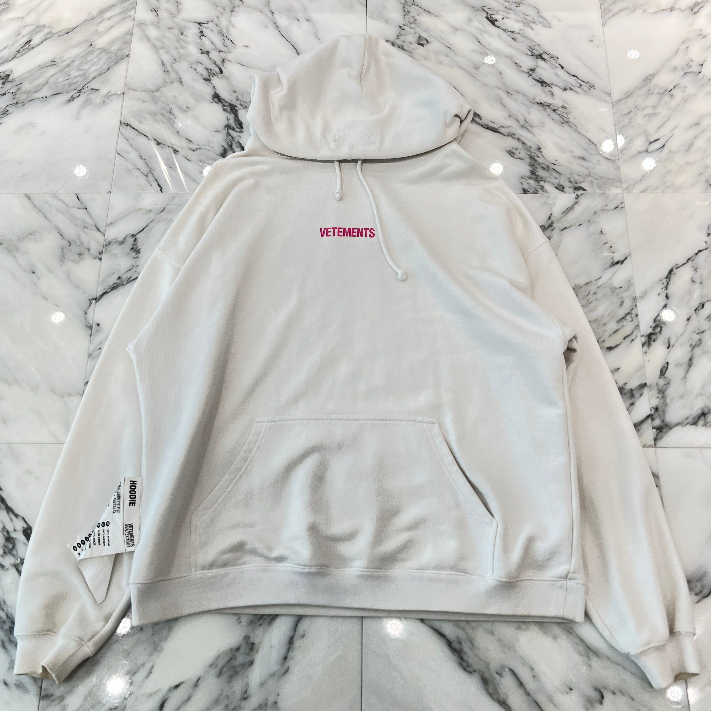 VETEMENTS 2022SS Logo Label Pullover Hoodie UE52TR380W Size S ヴェトモン ロゴラベル プルオーバーフーディー サイズS